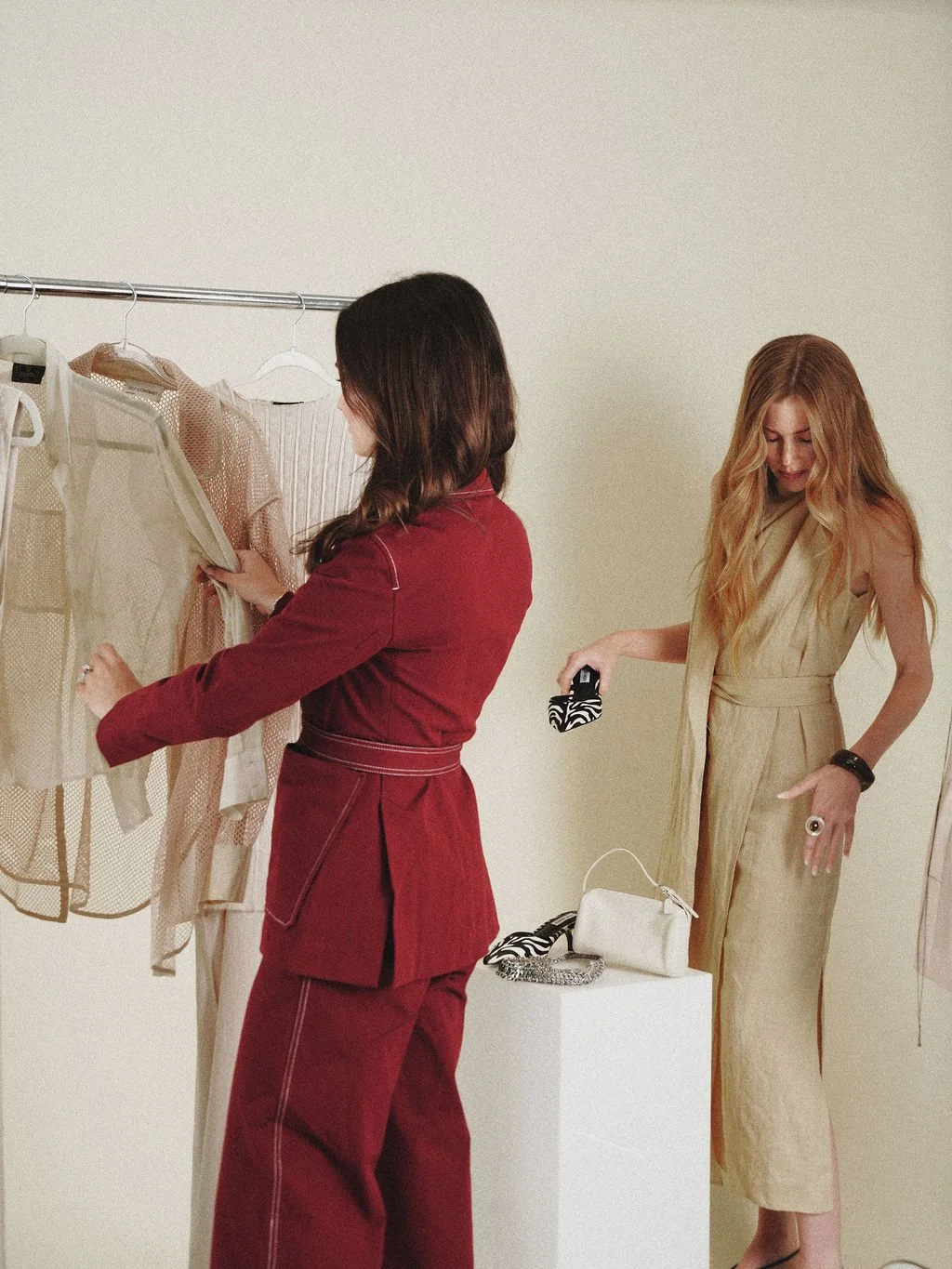 STYLING SESSIONS WITH KAKI — KAKI GAINES