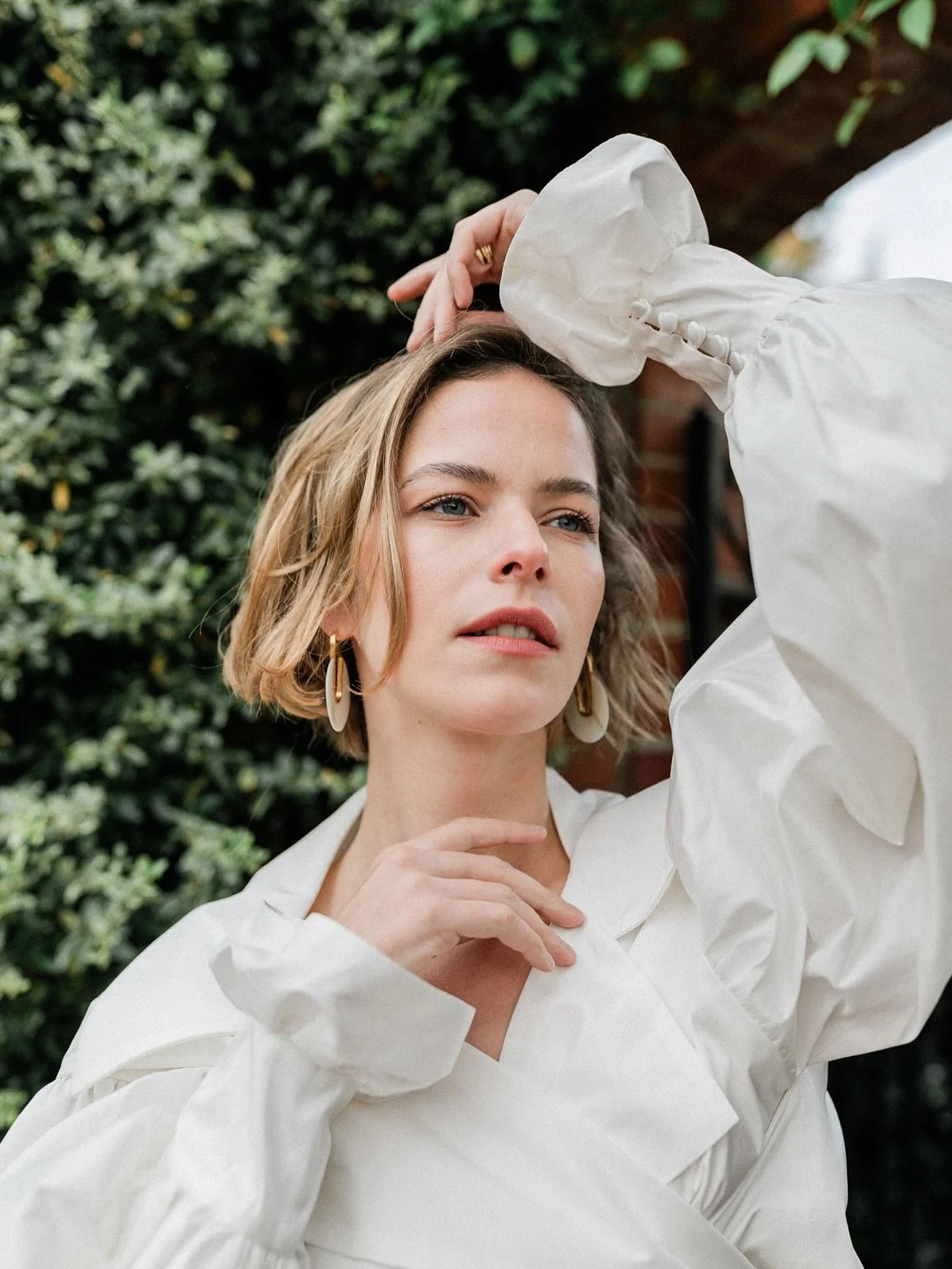 ALEX AT RHS WISLEY.

Makeup and Hair by me.

Key products:

@bysarahlondon Cream Cleanser
@exuvianceuk Gentle Daily Exfoliating Pads
@lushdreamcream
@marksandspencer SPF
@hauslabs Triclone Skin Tech Concealer
@makeupbymario Soft Sculpt Skin Perfector