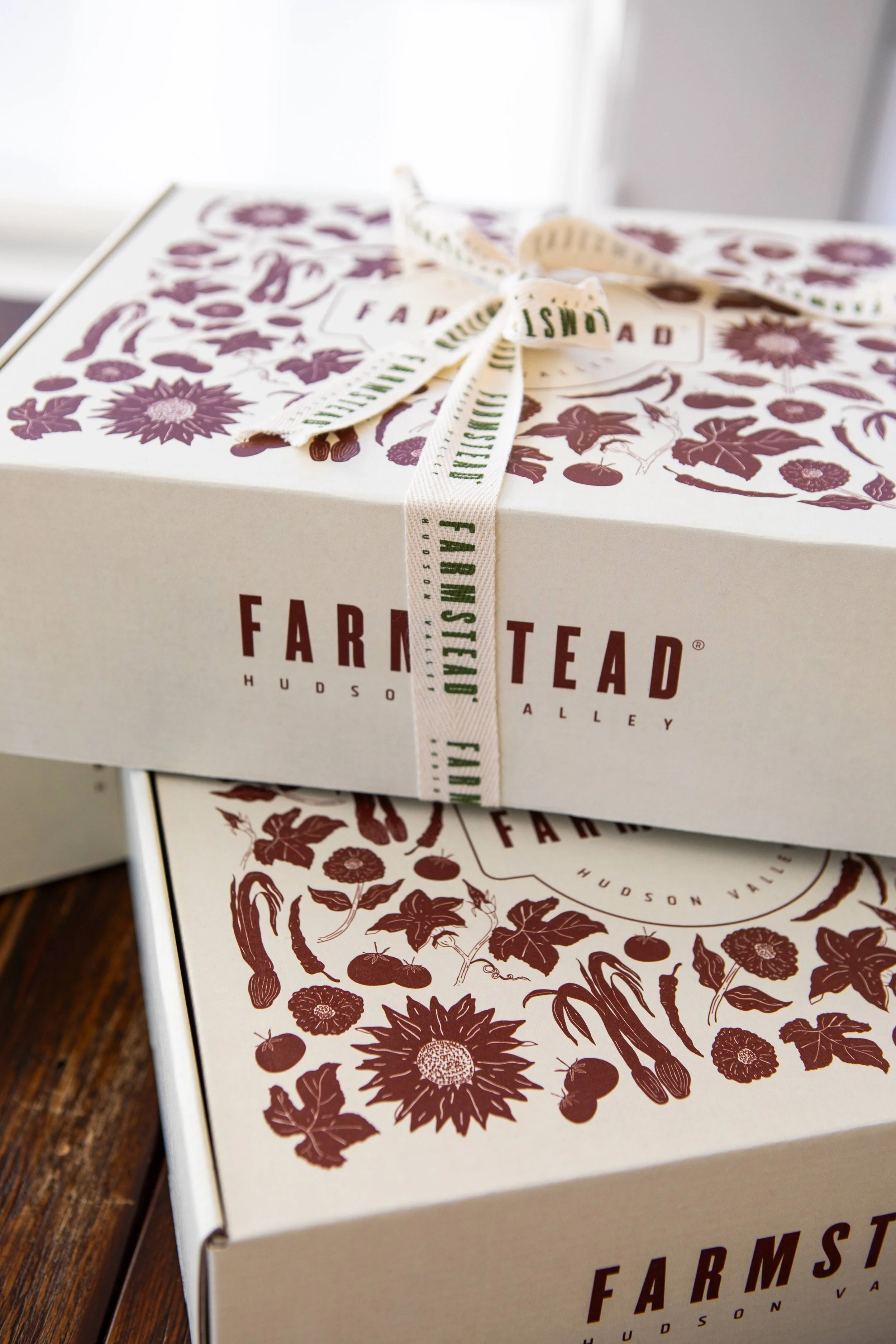 Farmstead_Hudson_Valley_Gift_Box_Ribbon_03.jpg
