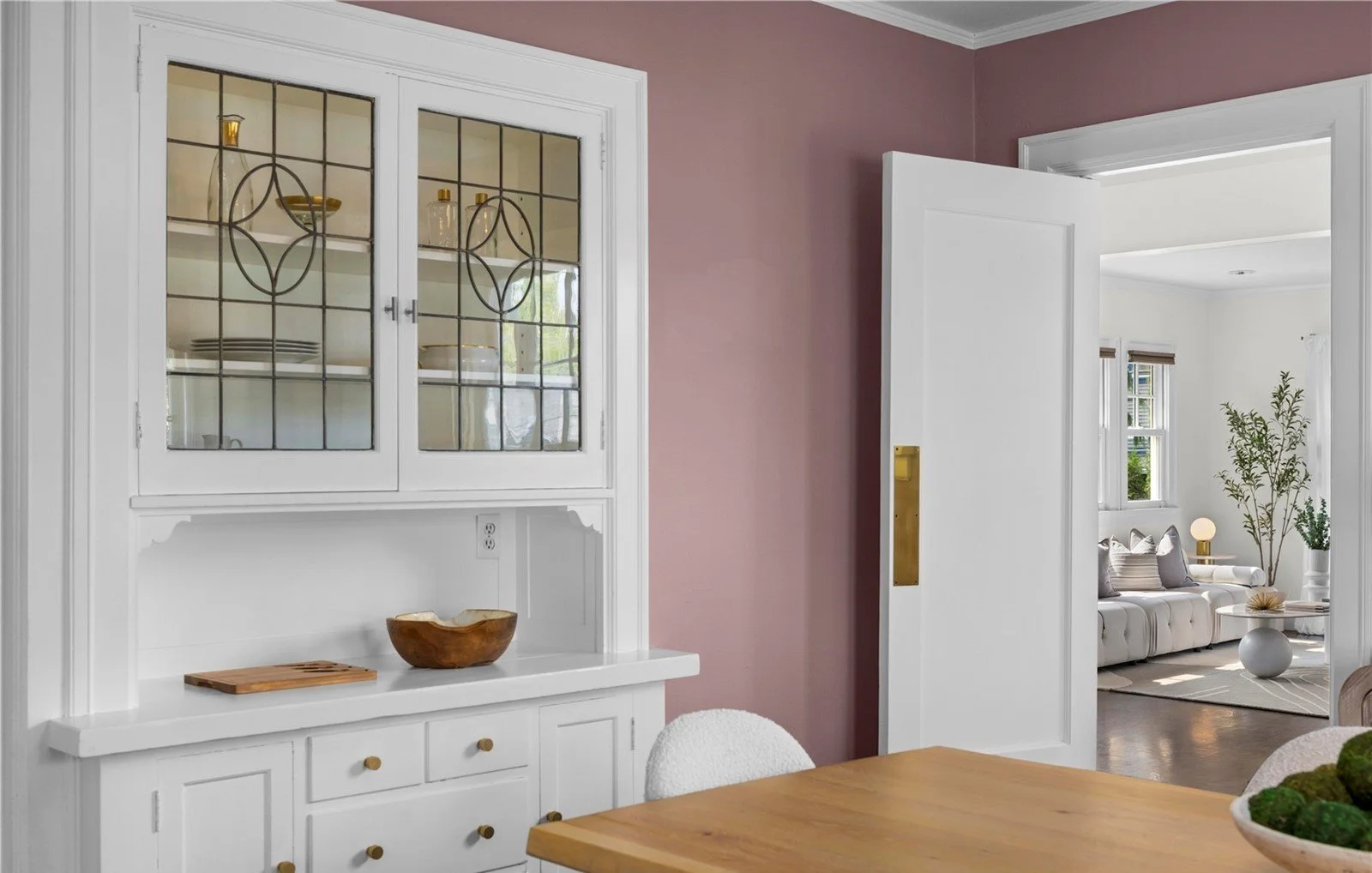 909 21st Ave E, Seattle, WA 98112 13.jpg