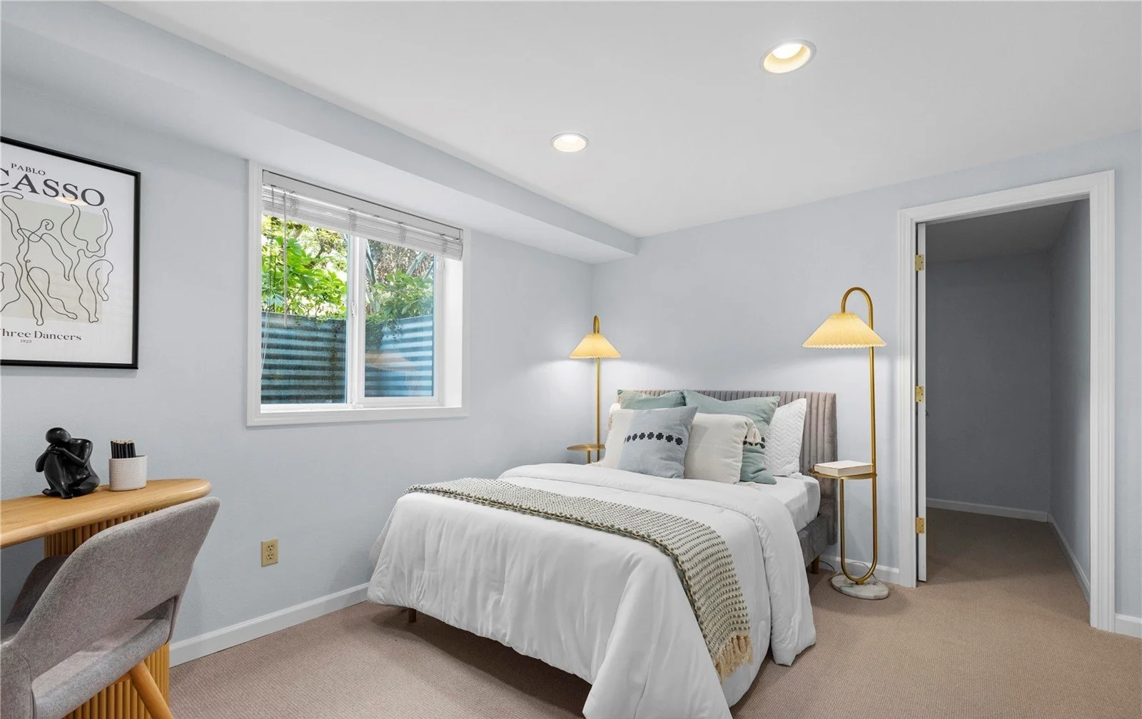 909 21st Ave E, Seattle, WA 98112 35.jpg