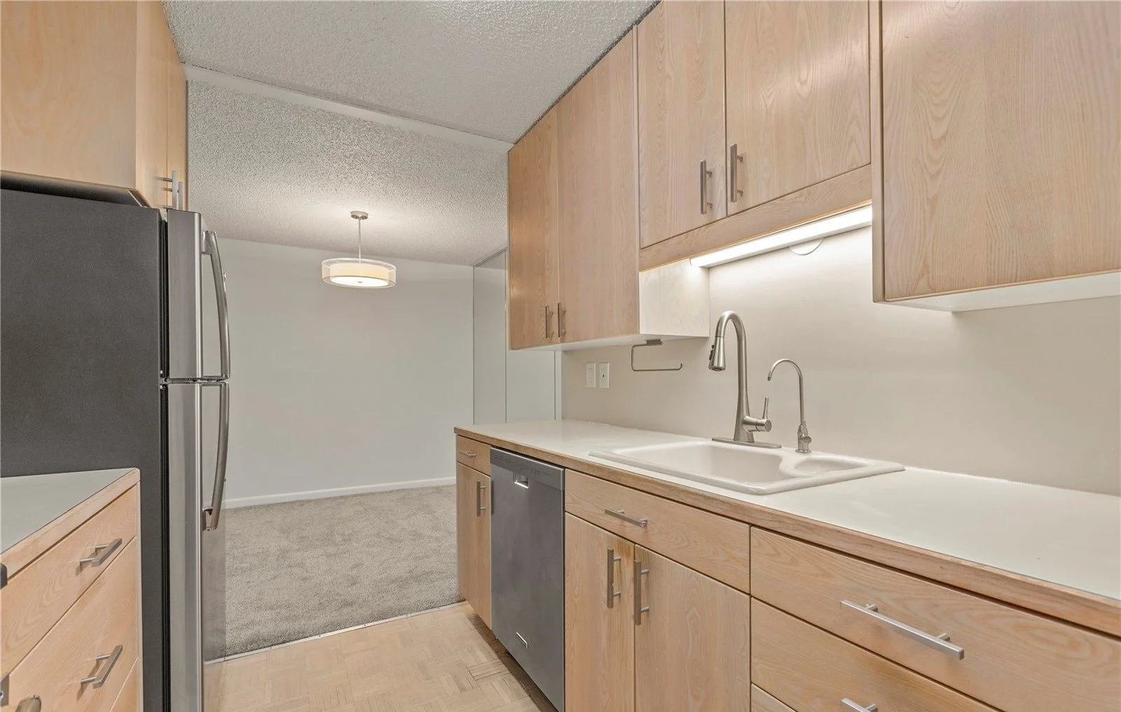 2501 Canterbury Lane E Unit #306, Seattle, WA 98112 19.jpg
