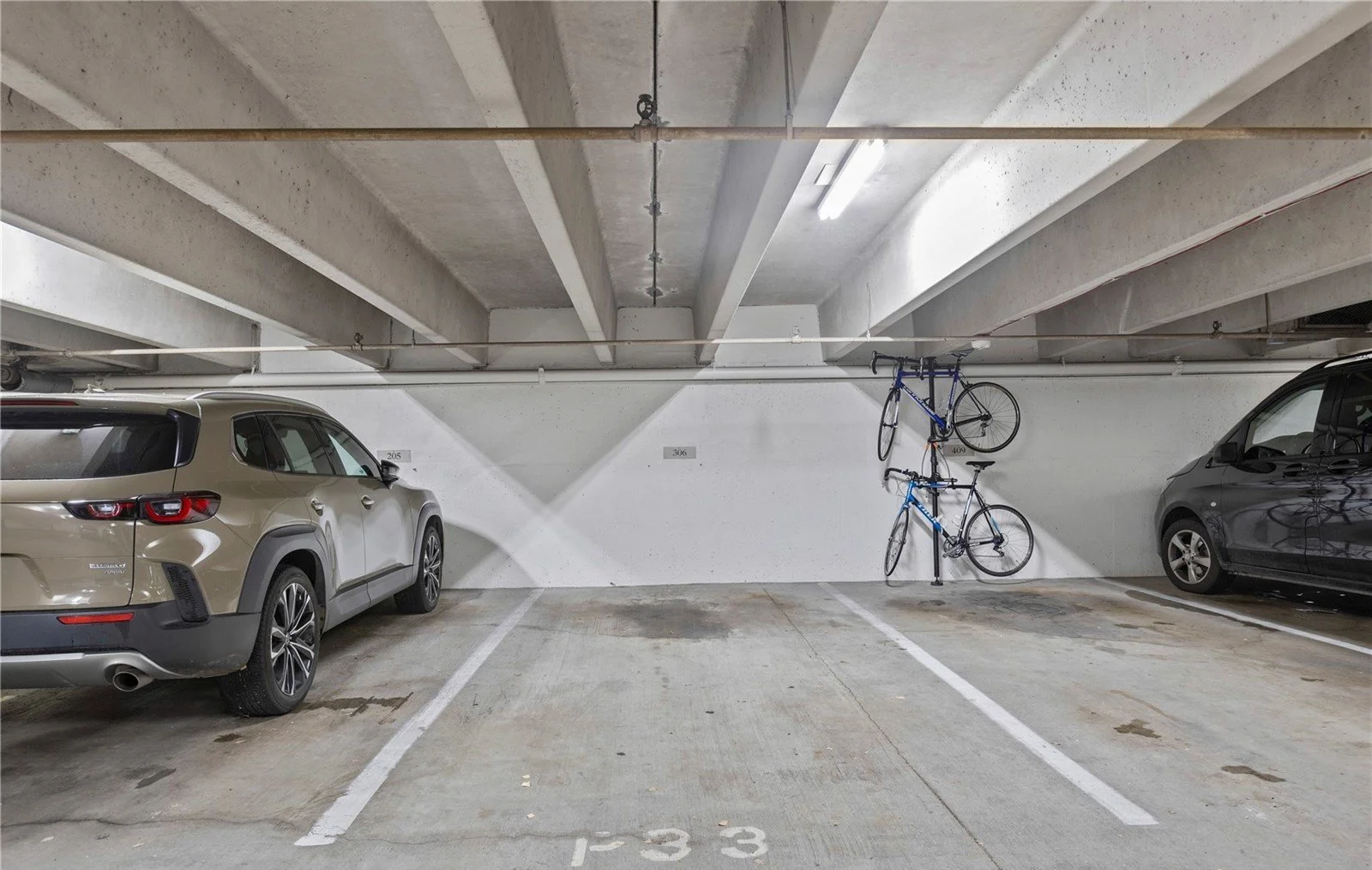 2501 Canterbury Lane E Unit #306, Seattle, WA 98112 32.jpg