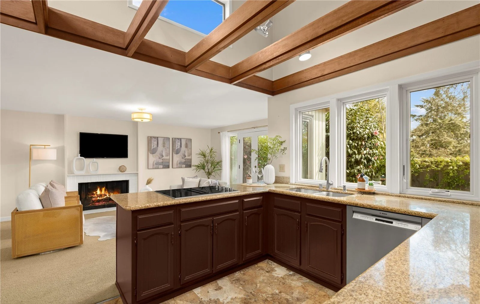 2250 39th Ave E, Seattle, WA 98112 15.jpg