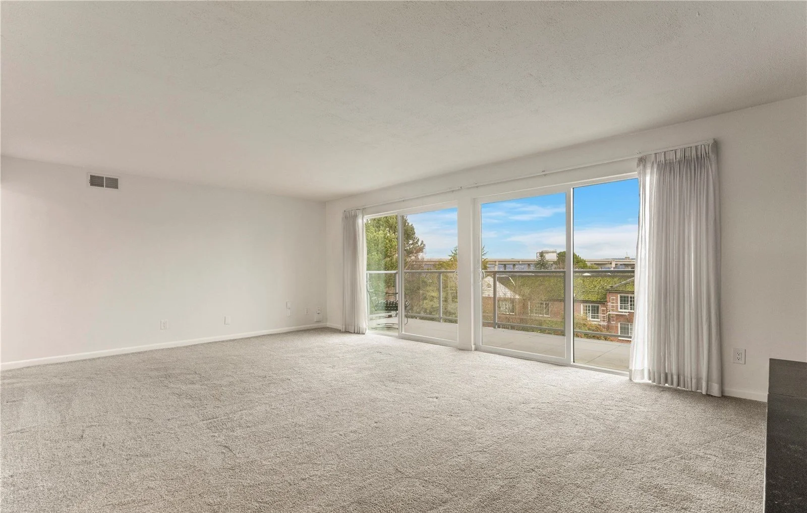 2501 Canterbury Lane E Unit #306, Seattle, WA 98112 10.jpg