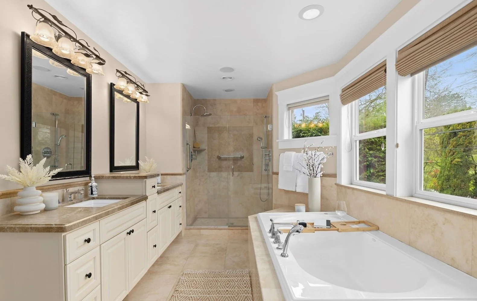 2315 38th Ave E, Seattle, WA 98112 26.jpeg