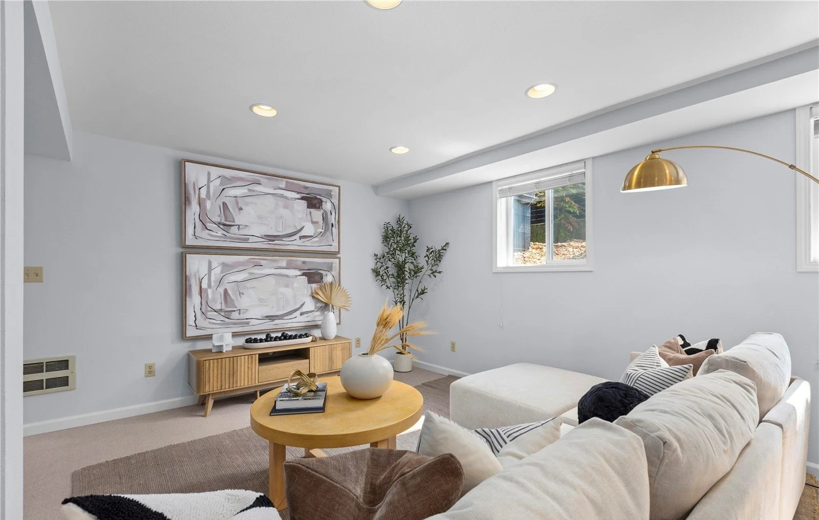 909 21st Ave E, Seattle, WA 98112 33.jpg