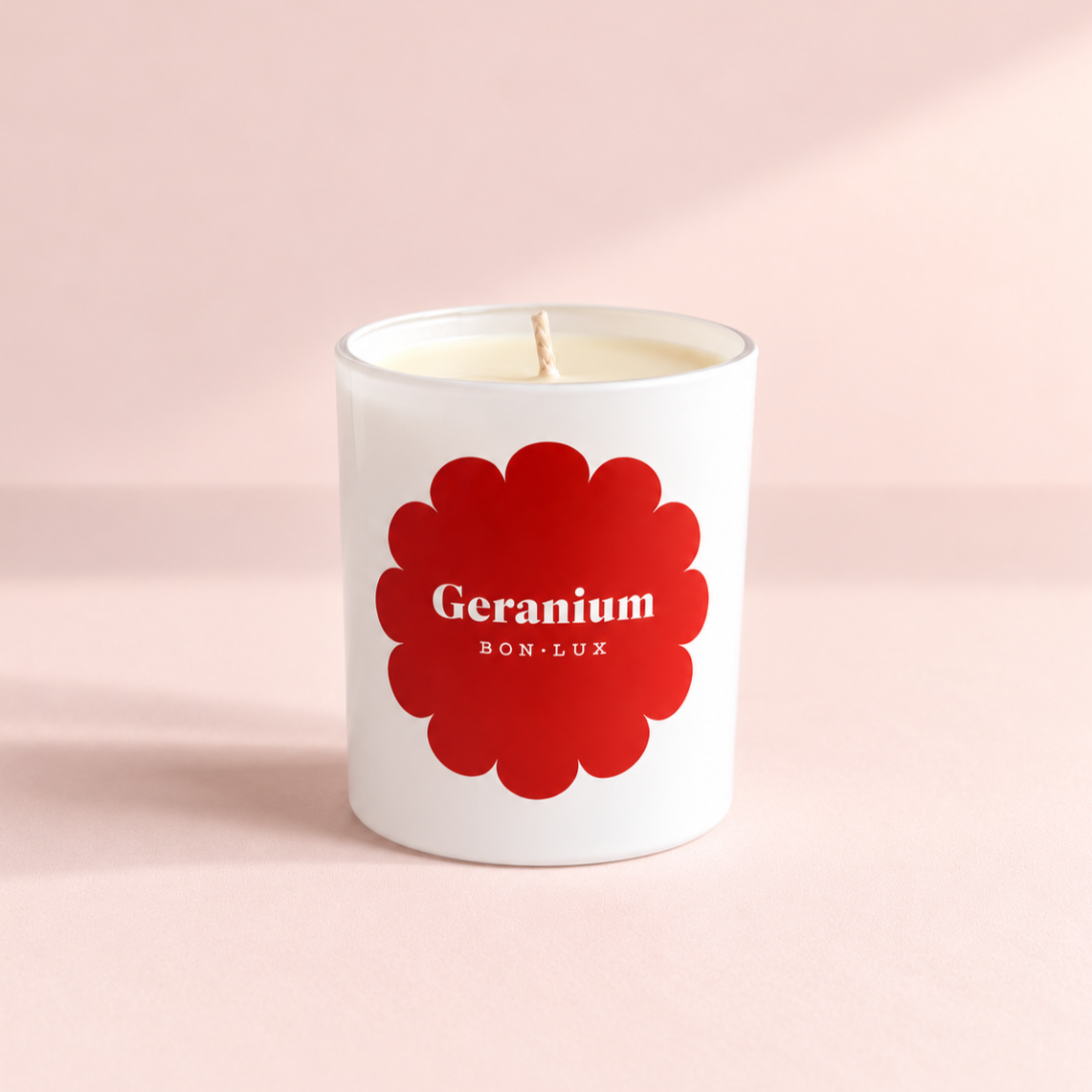 Minimal+Geranium+Candle+on+Pink.png