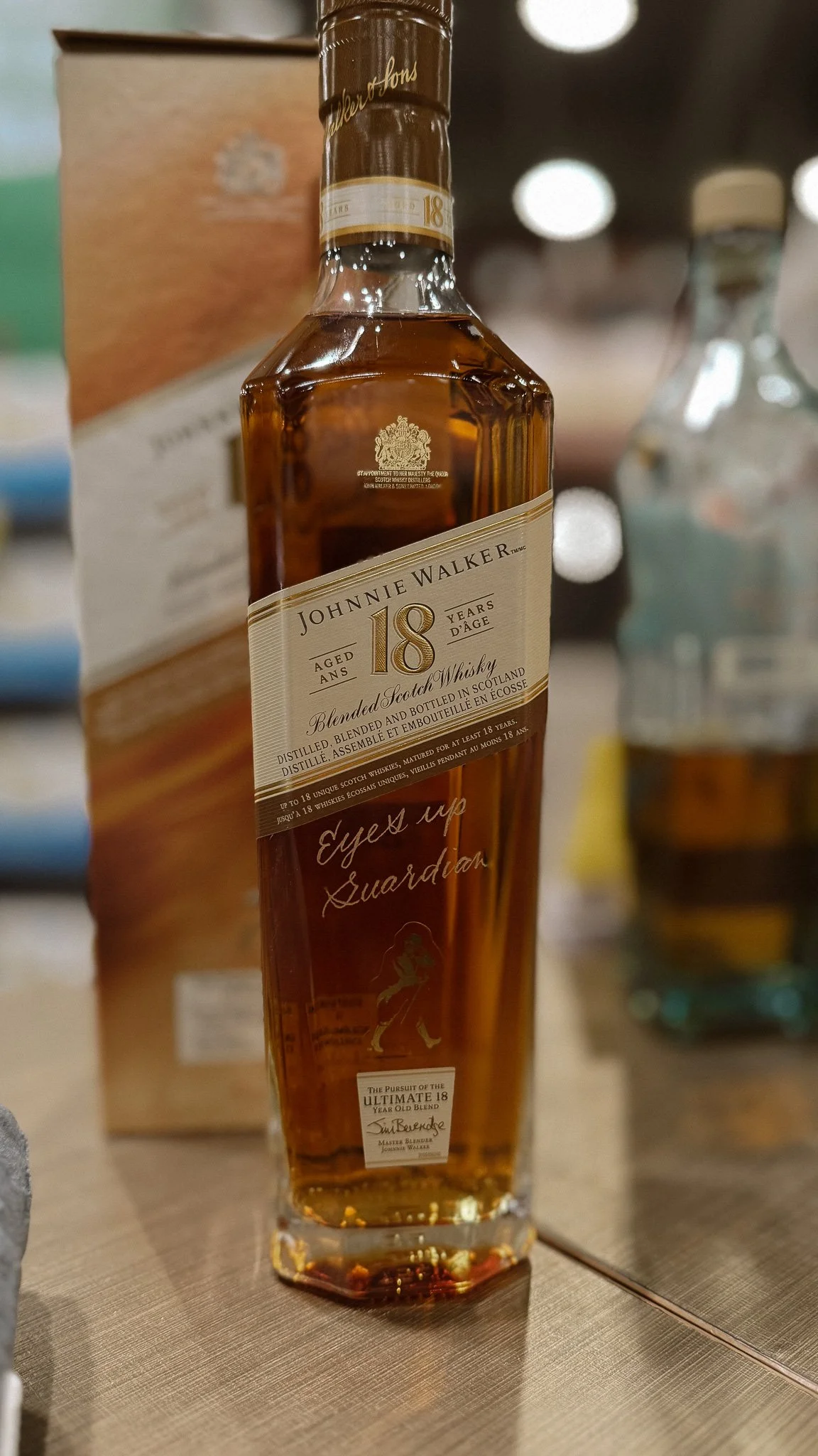 Live Bottle Engraving for Johnnie Walker: Holiday Gifting That Brings Guests In Store