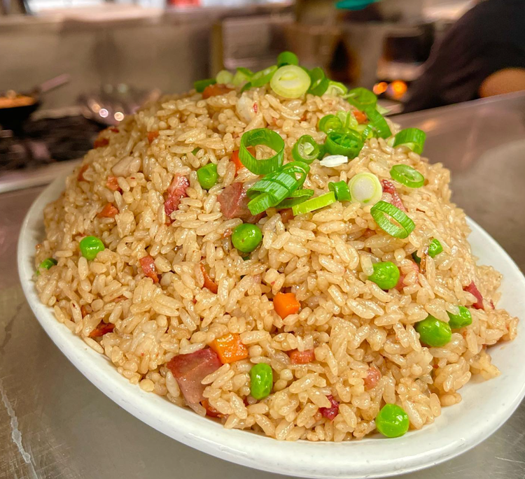 Side Street Inn - Gourmet Comfort Food — Hawaii Currents | A Guide for ...