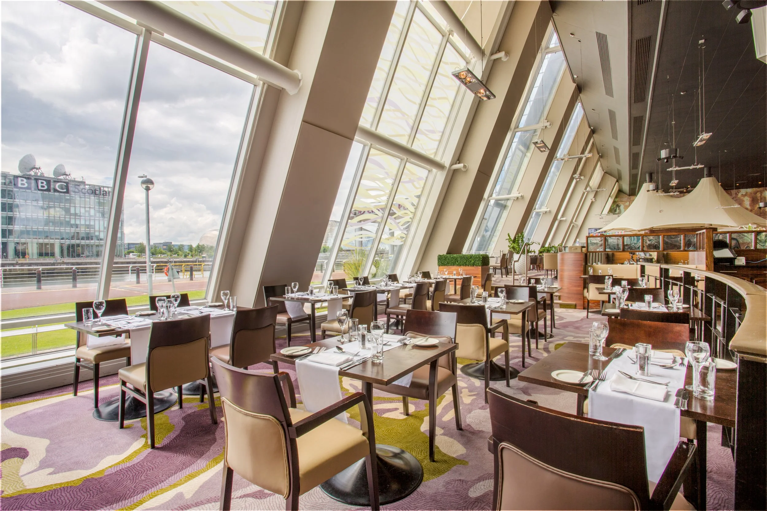 restaurant-daytime-crowne-plaza-glasgow.jpg