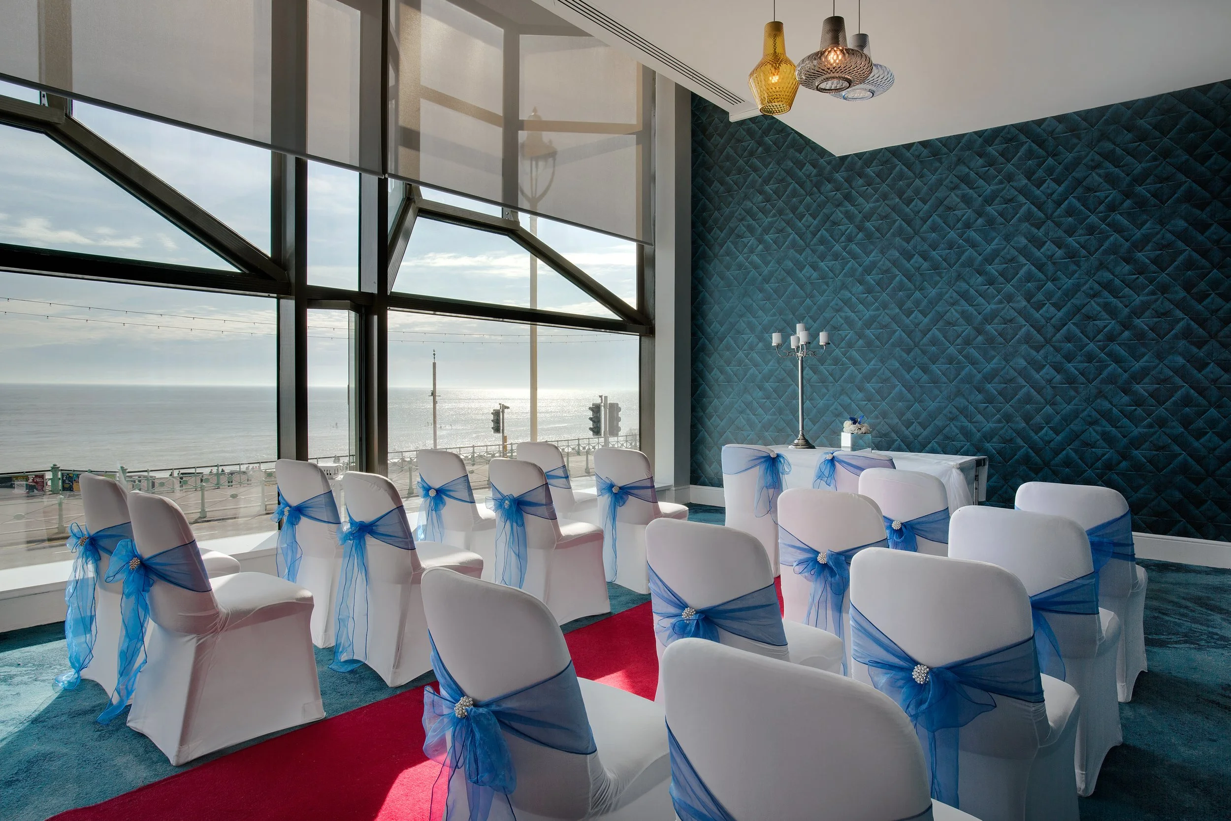 private-wedding-suite-jurys-inn-brighton-sussex.jpg