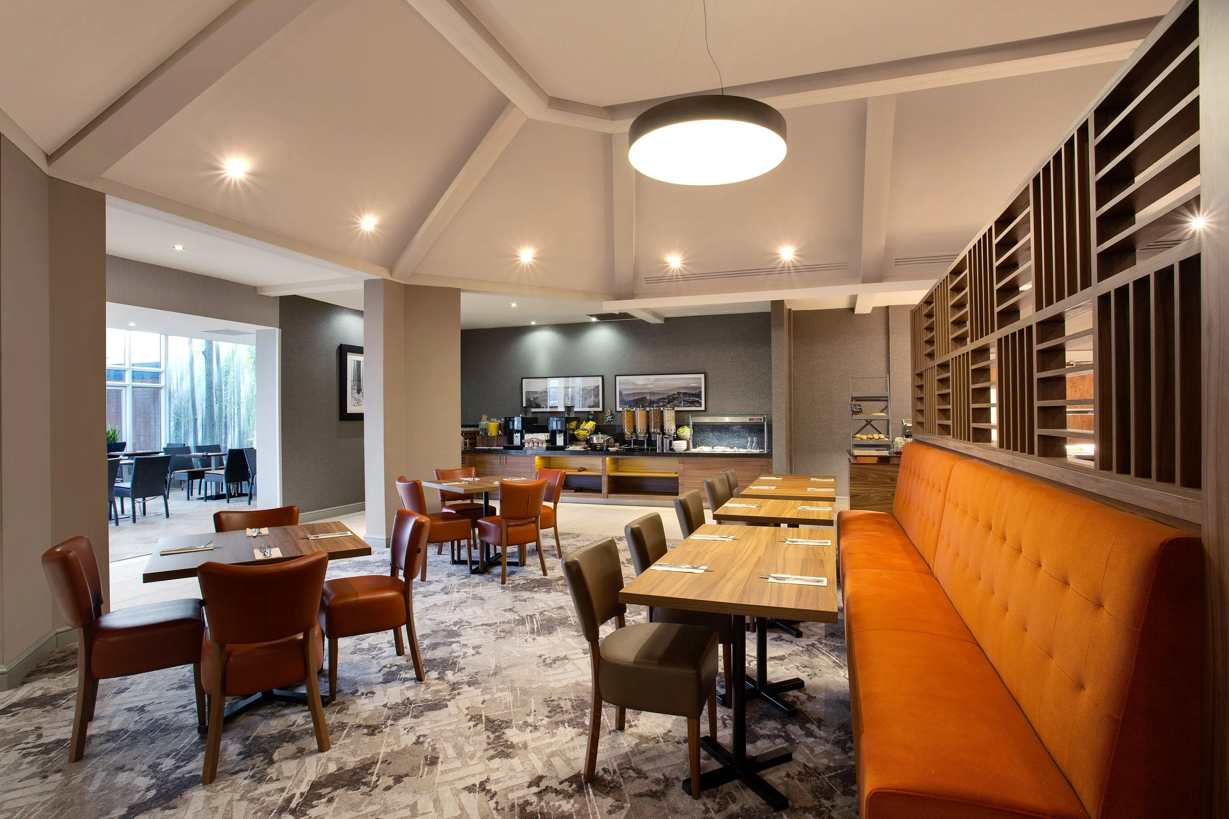 restaurant-dinner-061-jurys-inn-east-midlands-airport.jpg