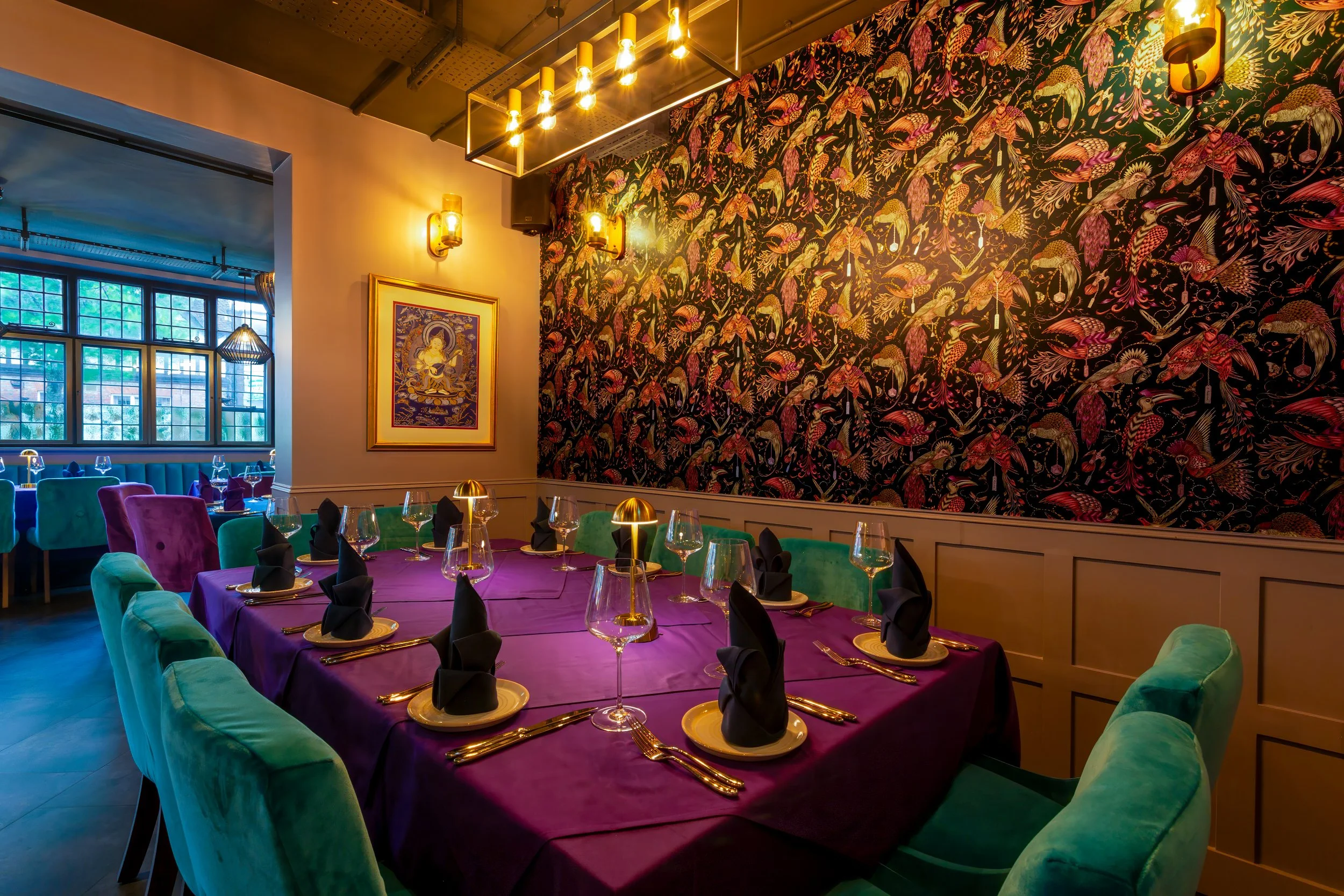 Large table for 10 set for dinner – The Dilli, Haslemere – Restaurant Photography by Sequoia Studios