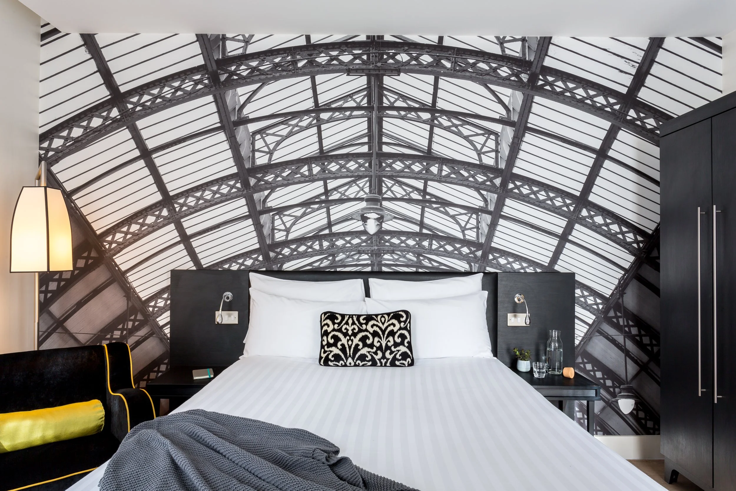 Guest Bedrooms & Suites