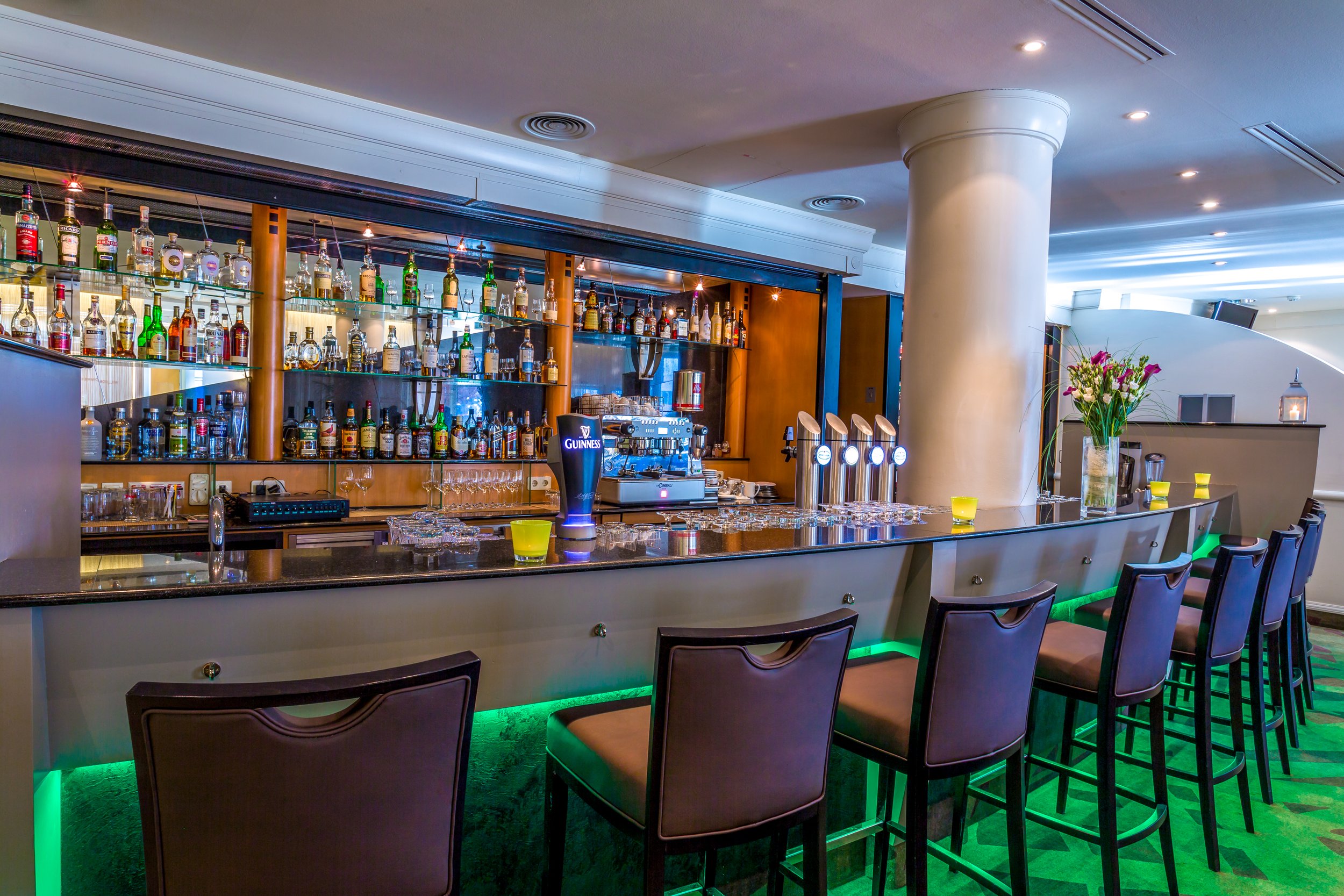 bar_017.jpg