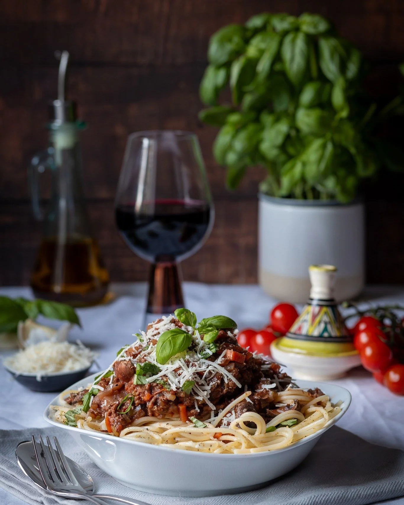 It’s World Pasta Day! 🇮🇹✨
Tagliatelle, penne, ravioli, spaghetti...however you plate it, pasta is pure joy. From the rustic kitchens of Italy to the tables we gather around here in the UK, it’s a dish that always brings people together