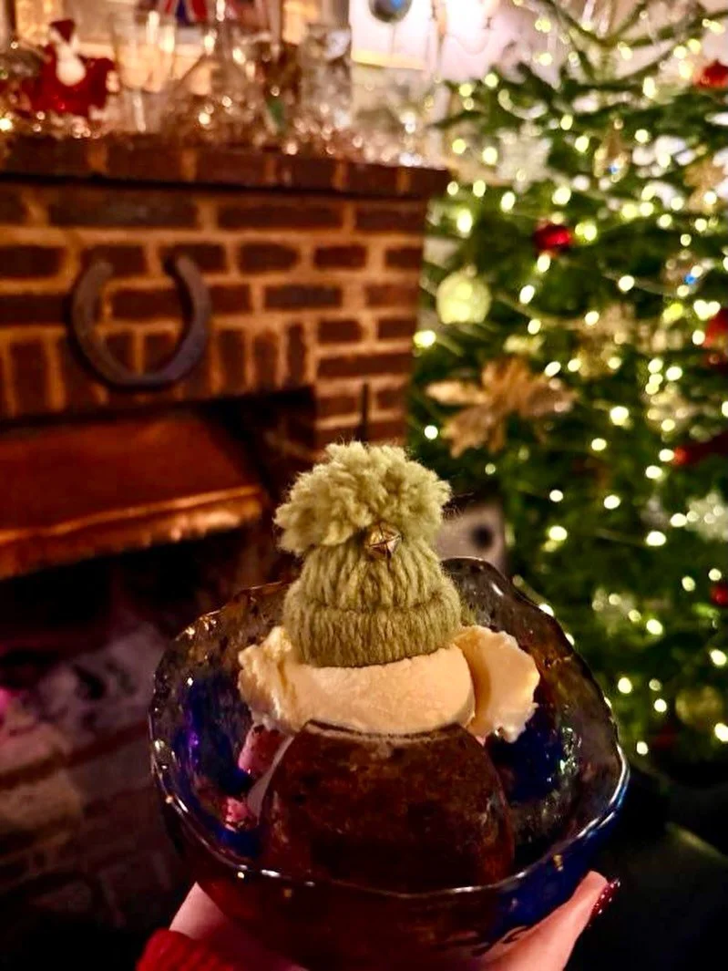 Thank you to the lovely folks at The Three Horsehoes in Thursley (@threehorseshoesthursley) for their delightful second entry in our #BobbleHatFun challenge. No prizes for a second entry but we love your picture and your enthusiasm, you guys ROCK!! 
