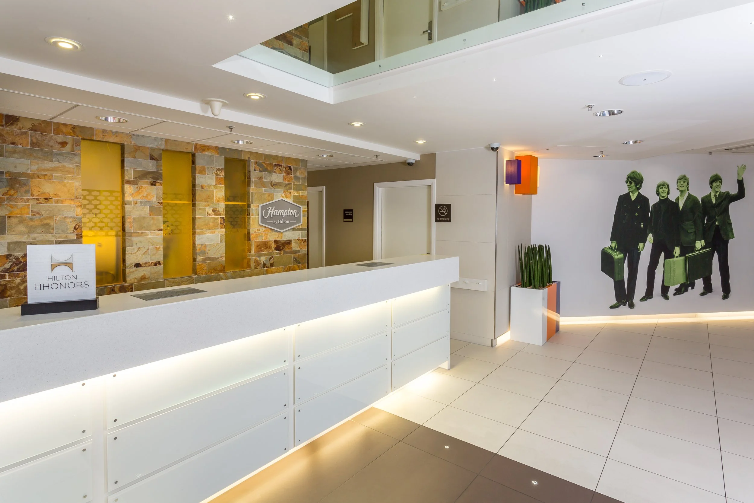 reception-beatles-mural-hampton-by-hilton-liverpool-merseyside.jpg