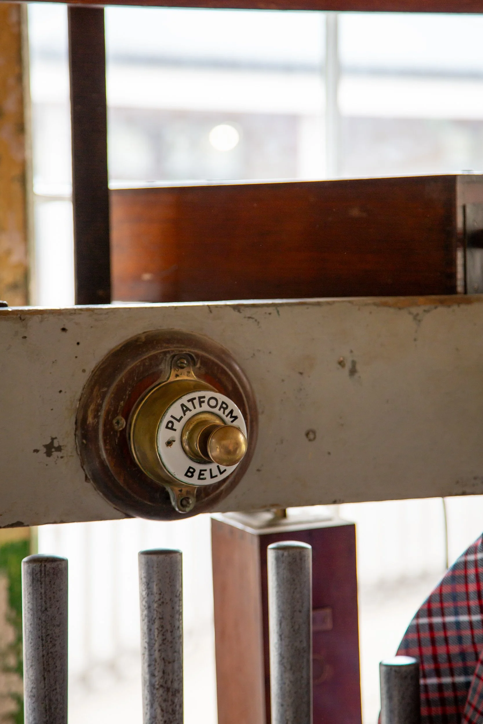 Bell to signal de-commissioned Liphook Signal Box – Hollycombe Steam In The Country – Charitable Event Photography by Sequoia Studios