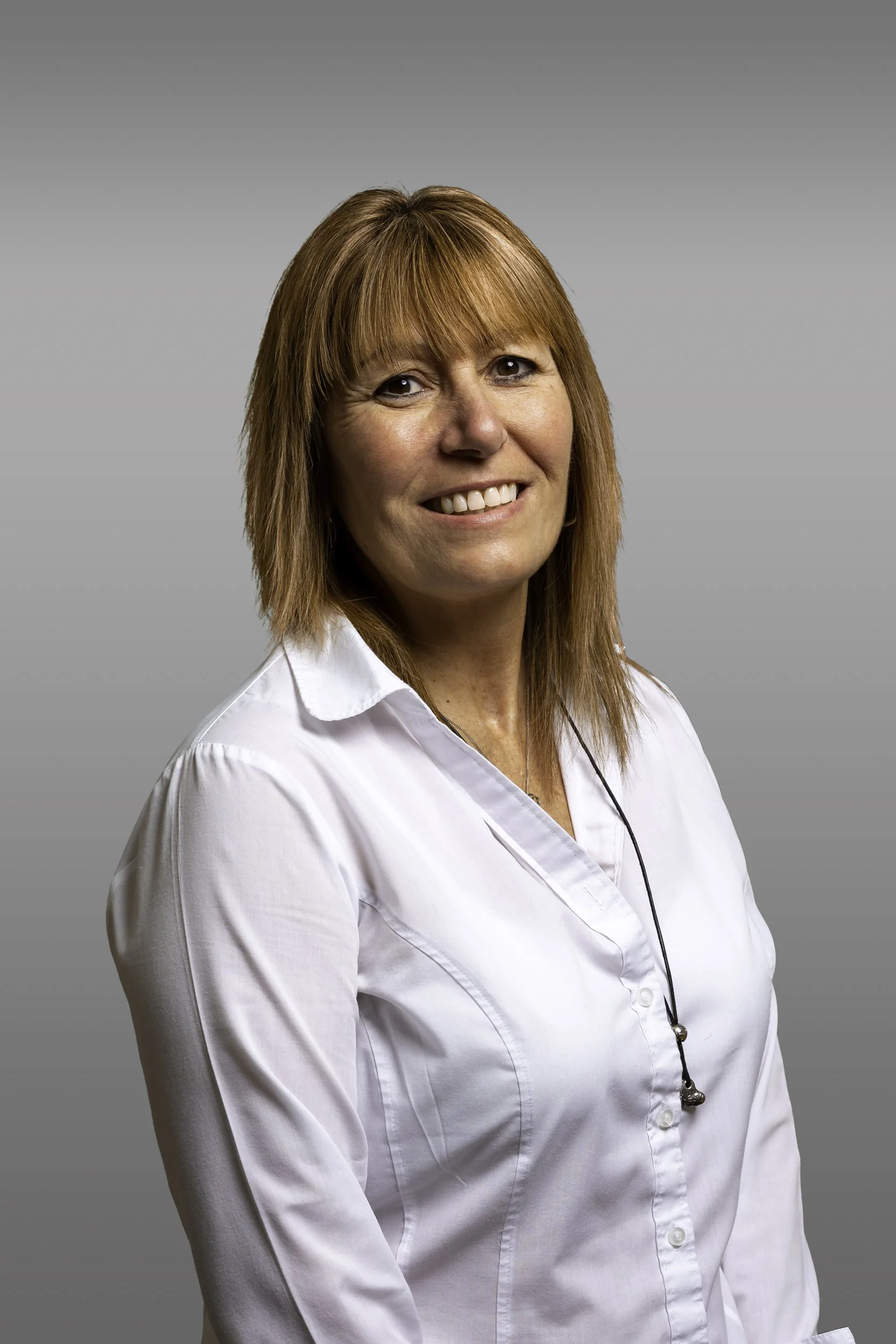 163_professional-linkedin-headshot-photographer-hampshire.jpg
