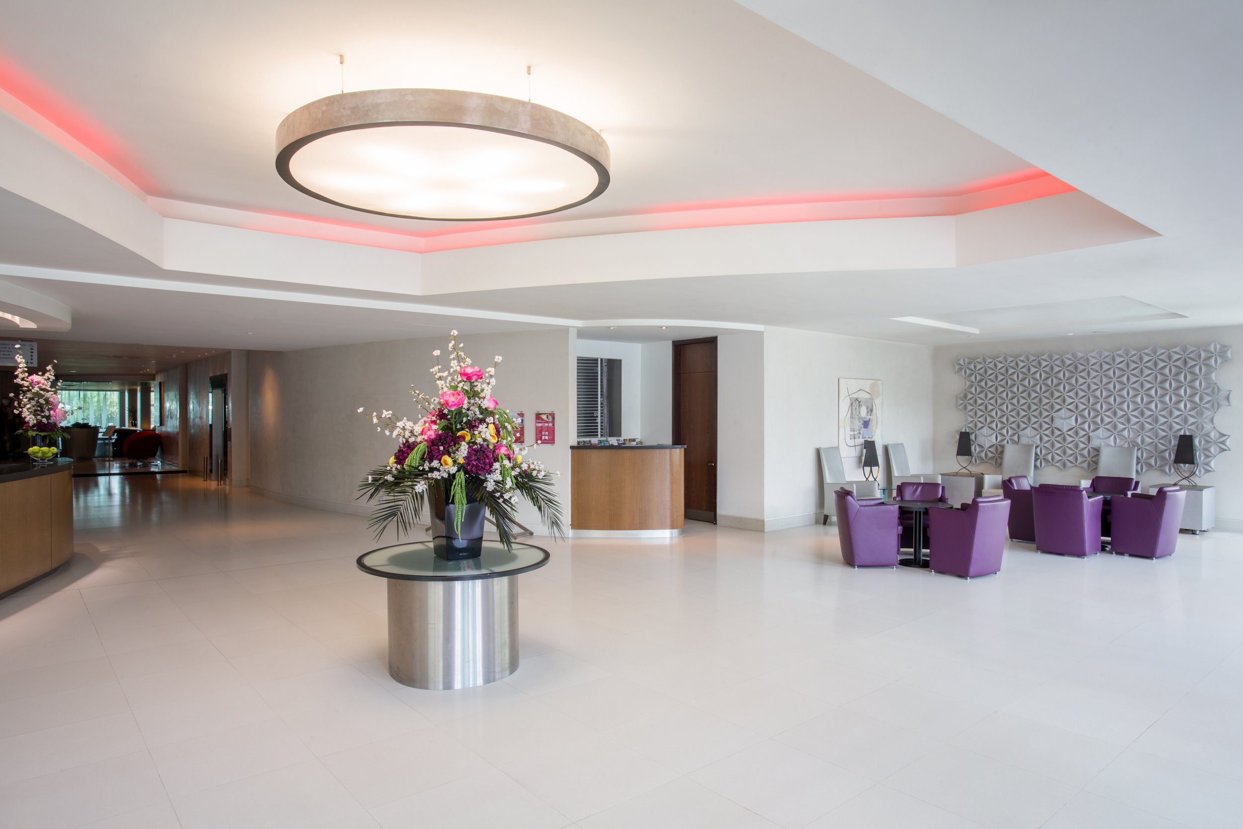 front-desk-and-lobby-crowne-plaza-marlow-buckinghamshire.jpg