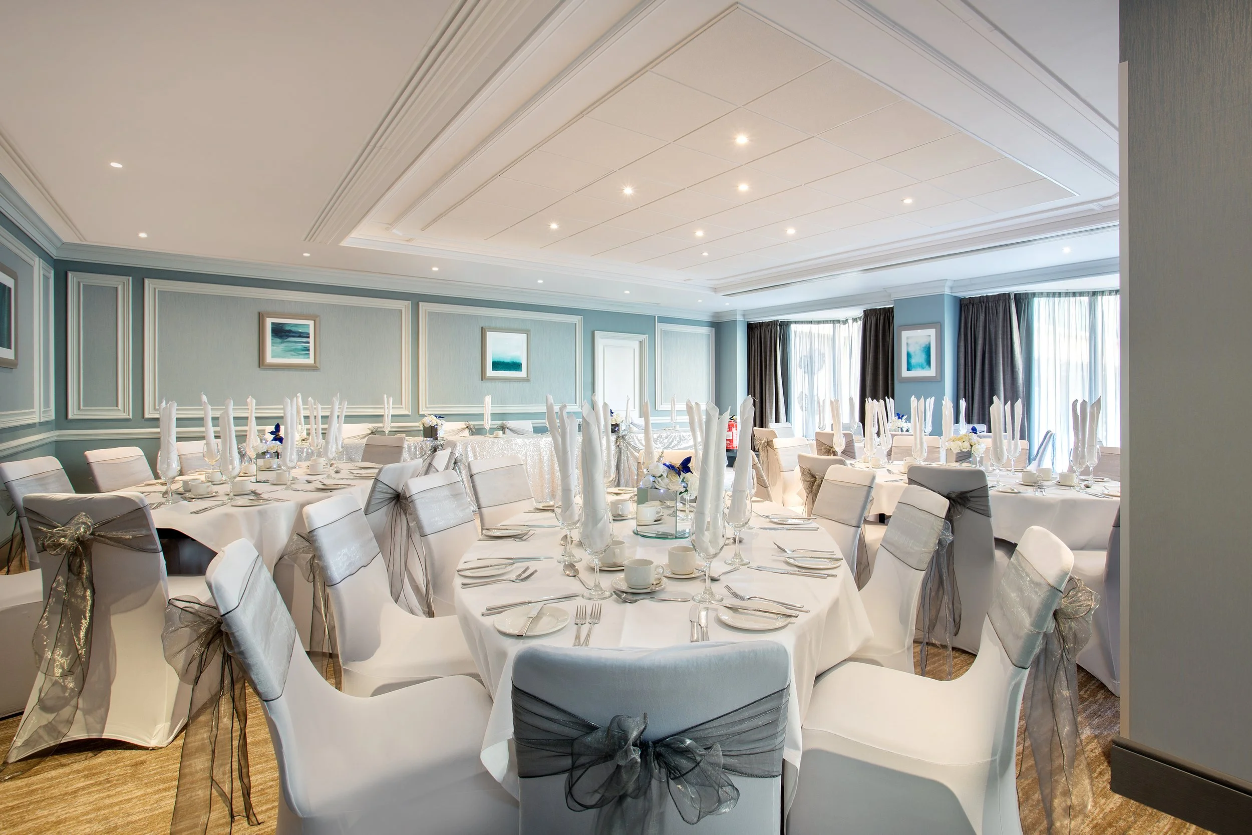 wedding-setting-061-jurys-inn-brighton-sussex.jpg