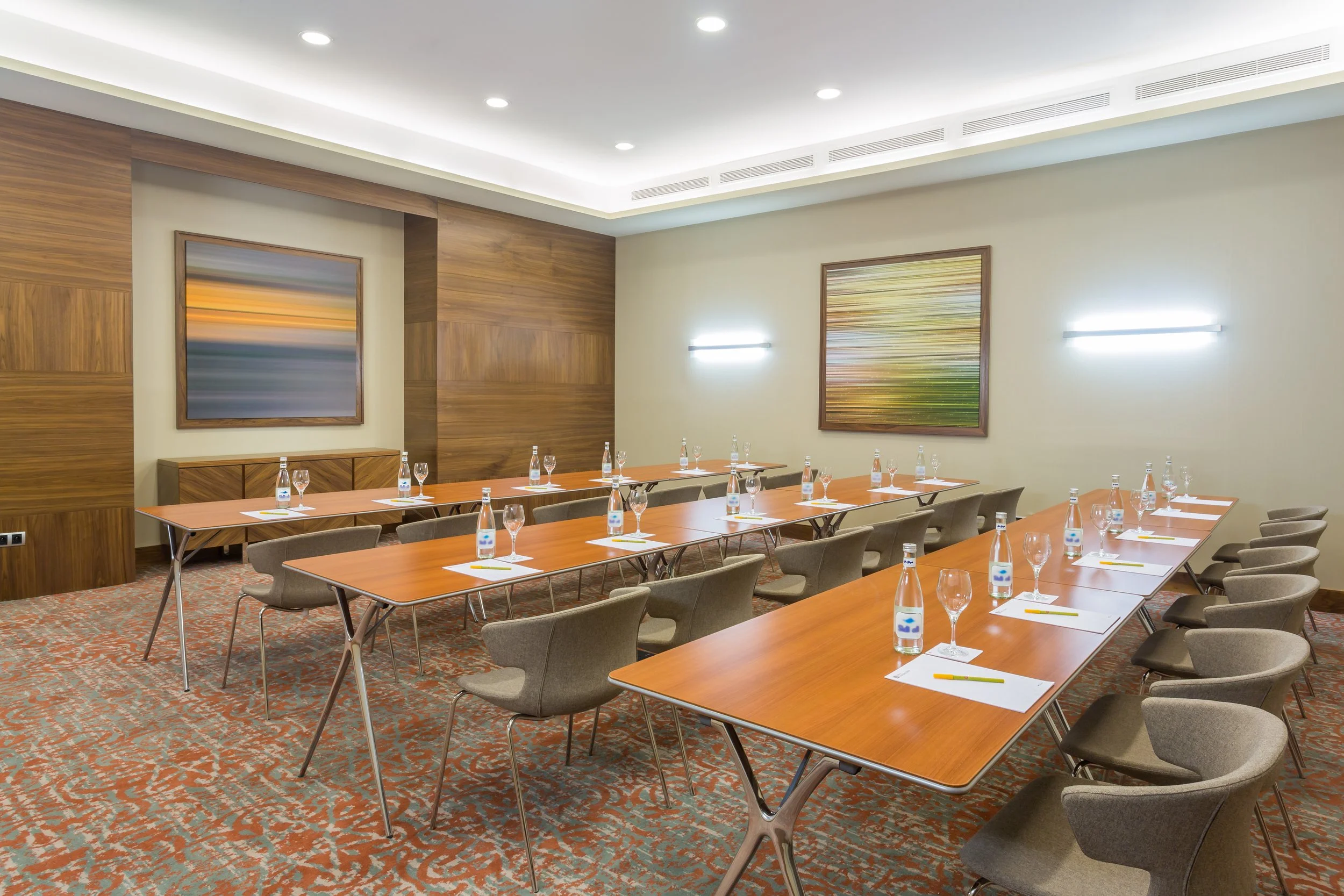 meeting-room-classroom-no-screen-hilton-garden-inn-tangier-morocco.jpg