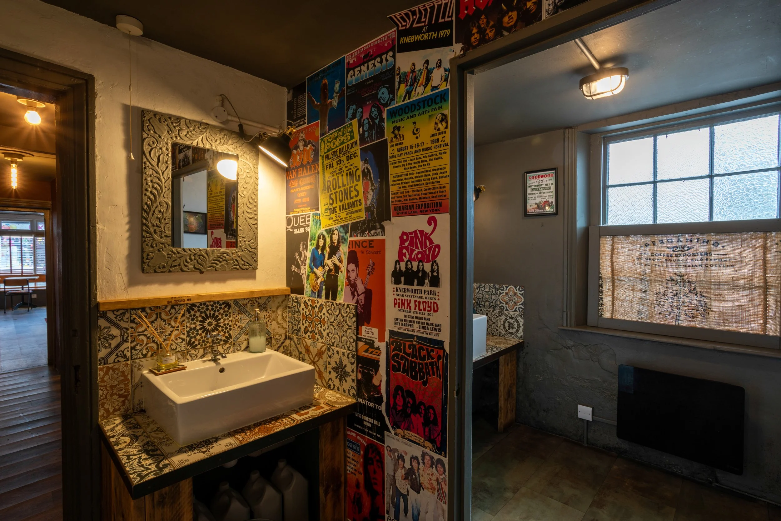 Funky music-themed bathrooms – The Lion's Den Café, Haslemere, Surrey – Hospitality Venue Photography by Sequoia Studios