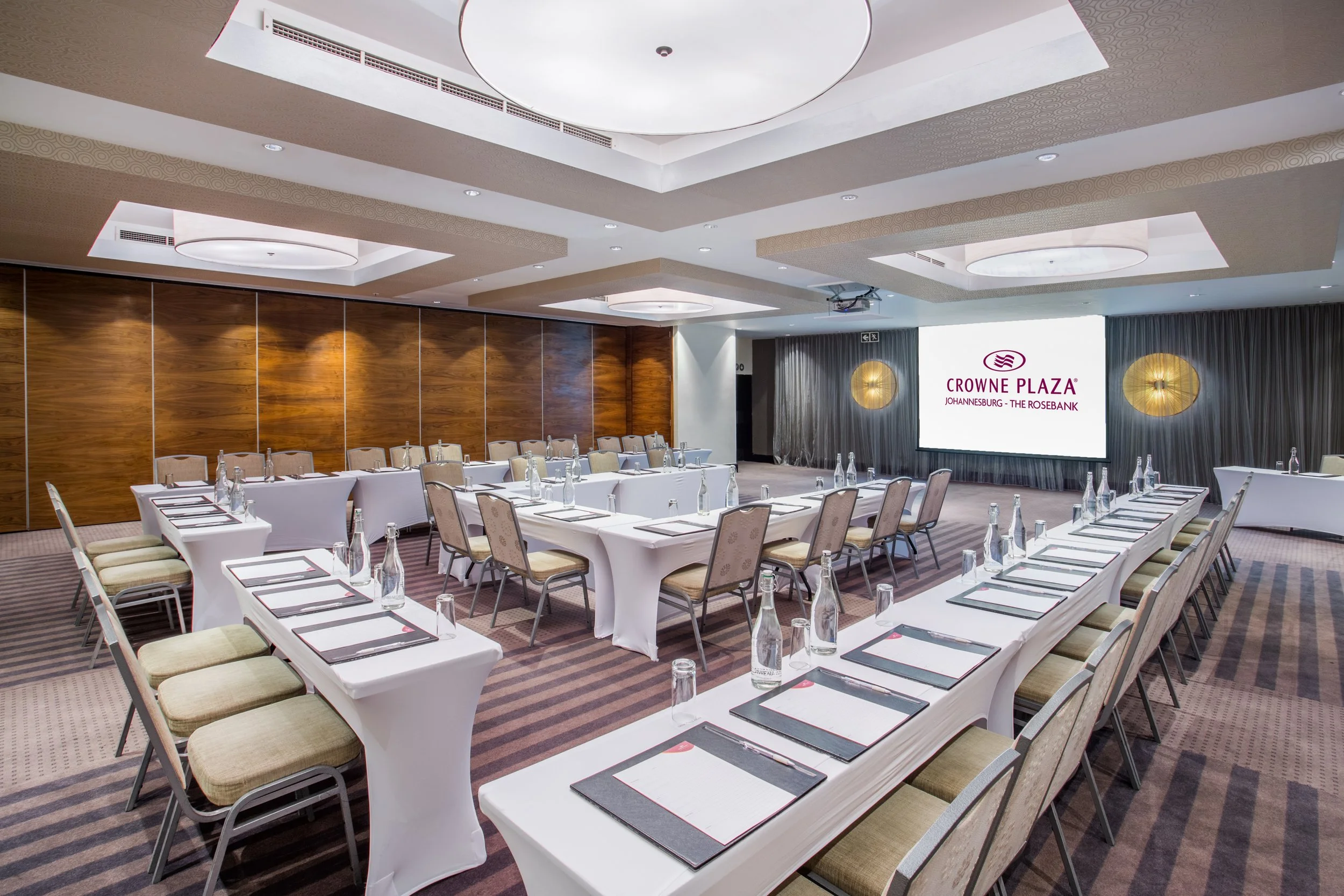 dalasi-double-u-aspect-crowne-plaza-johannesburg-south-africa.jpg