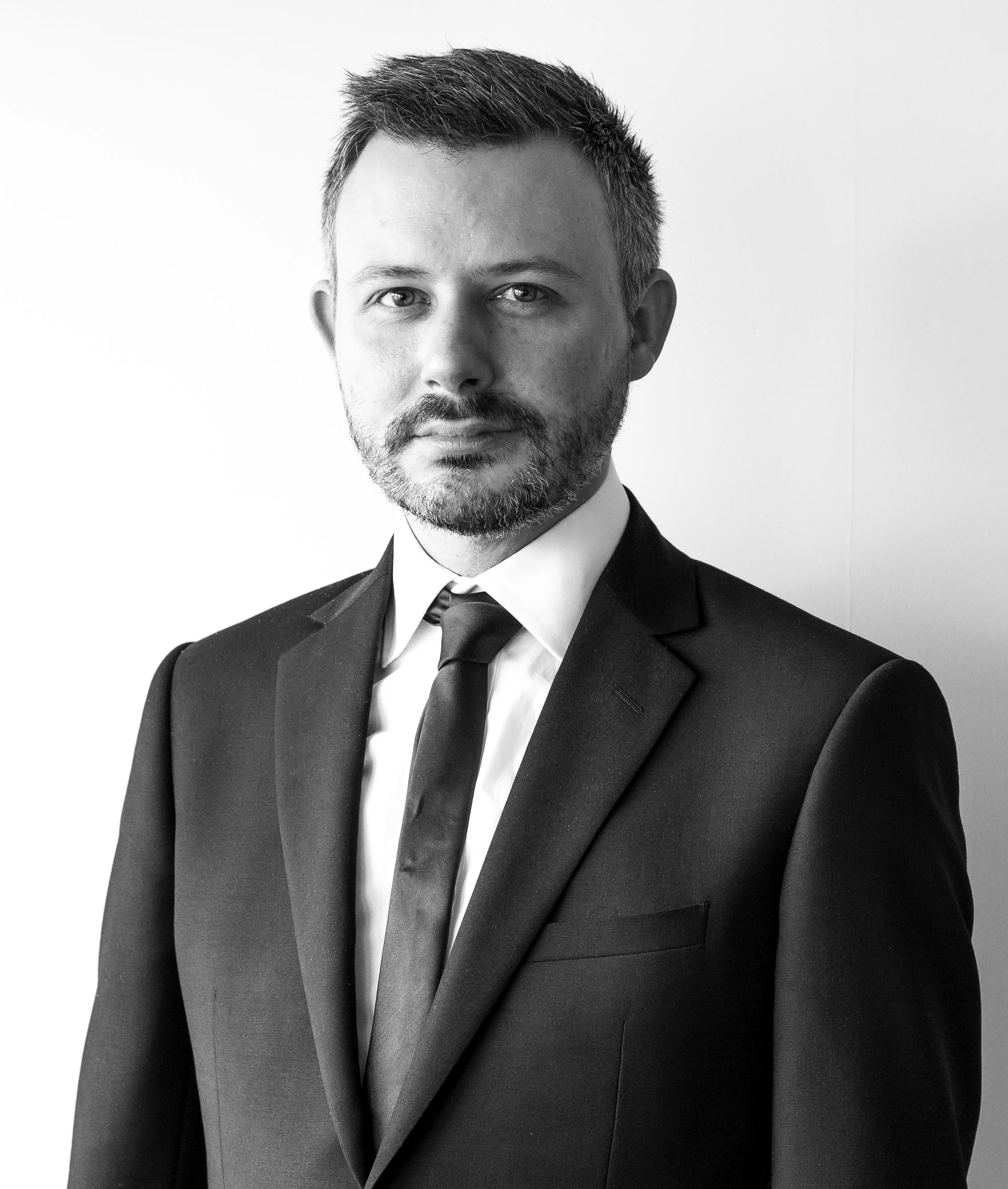 058_professional-linkedin-headshot-photographer-hampshire.jpg