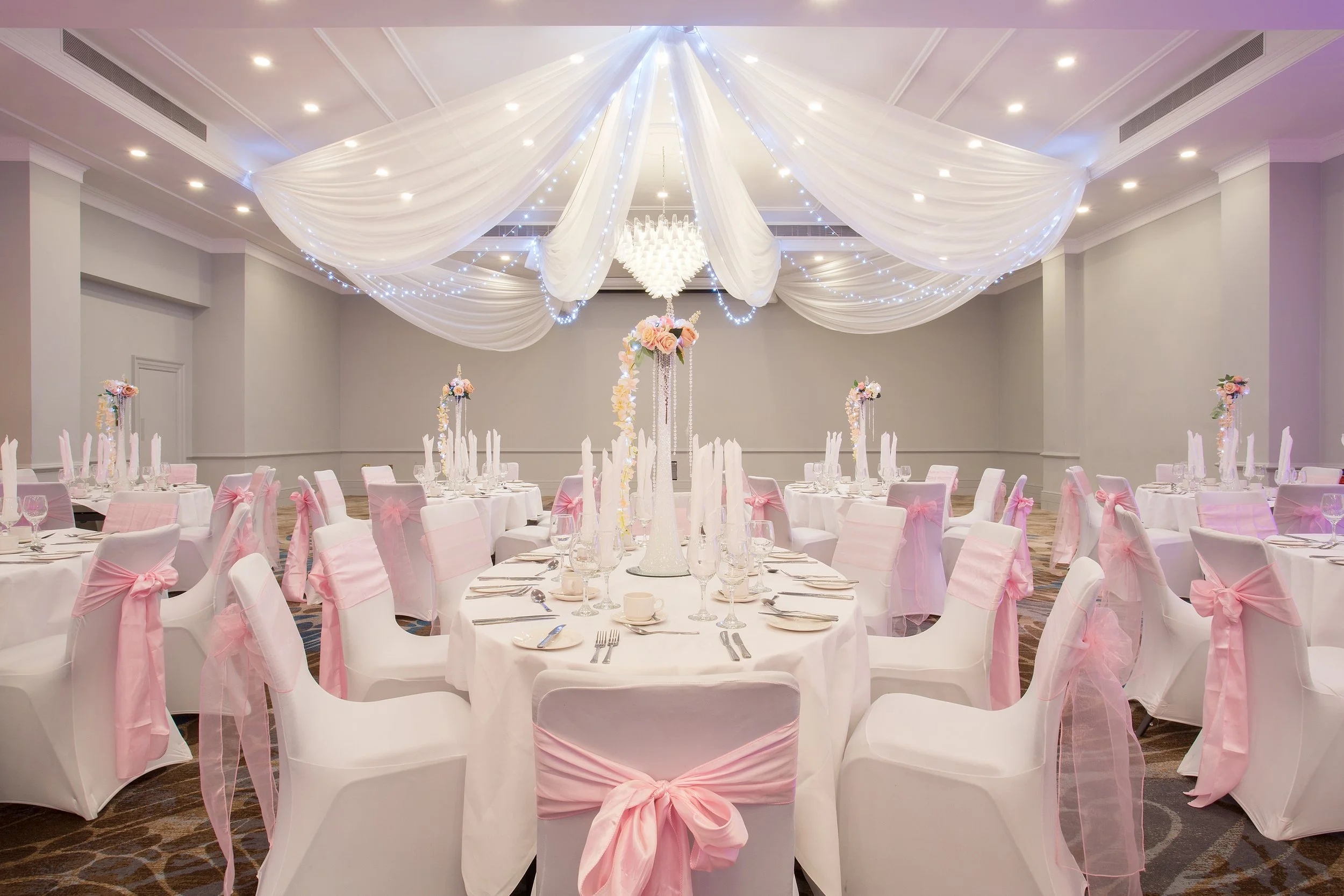 wedding-tight-angle-111-jurys-inn-brighton-sussex.jpg