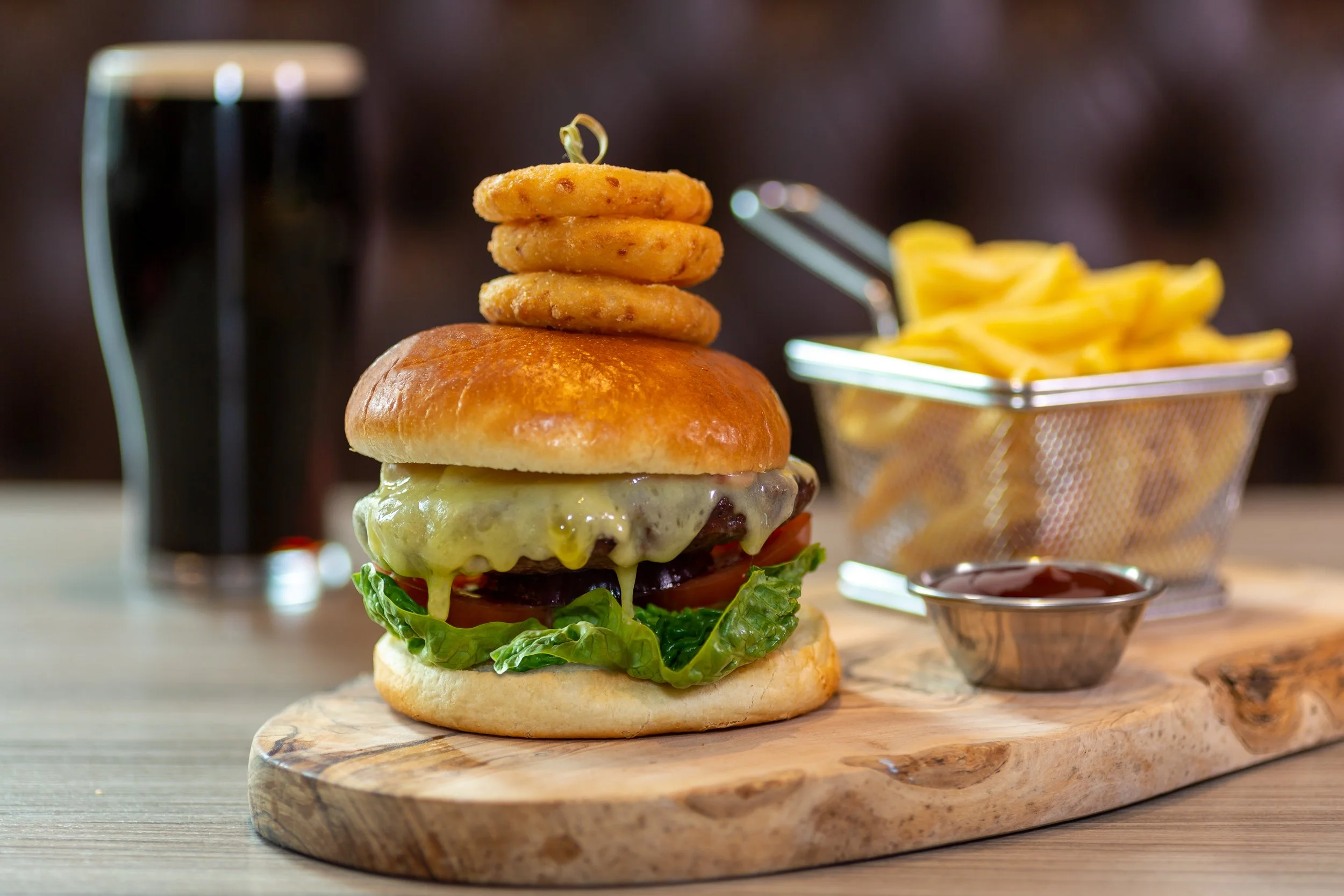 IBIS Hotels Belfast – freshly cooked cheeseburger and fries with a pint of Guinness – Hotel Photography by Sequoia Studios