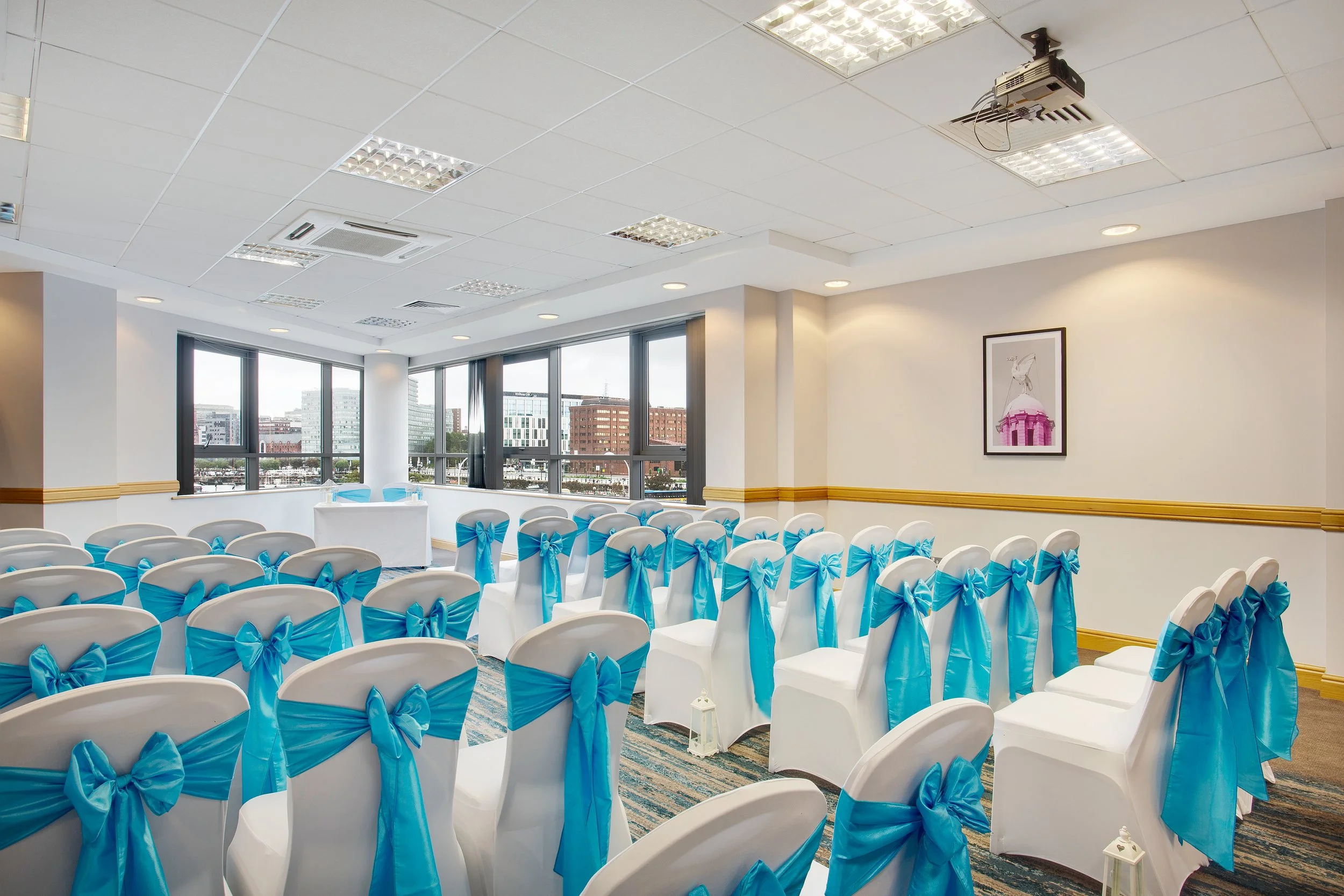 civil-wedding-ceremony-0151-jurys-inn-liverpool-merseyside.jpg