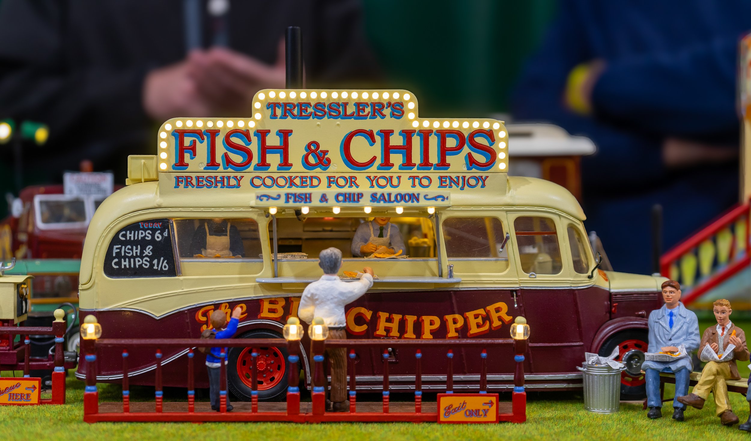 Model mobile fish & chip bus – Hollycombe Mega Model Weekend – Food Event Photography by Sequoia Studios
