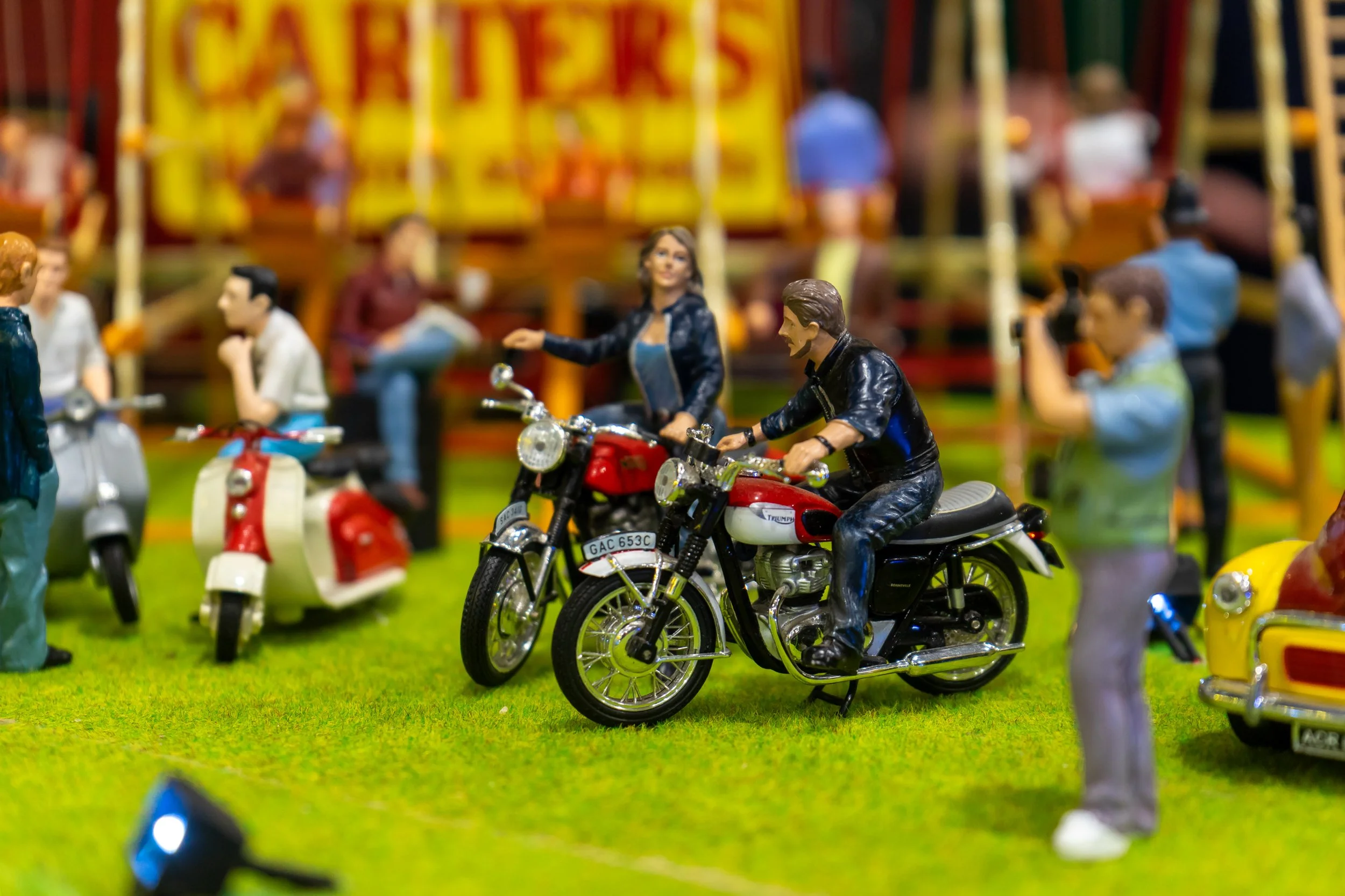 Fairground figures on motorcycles – Hollycombe Mega Model Weekend – Event Photography by Sequoia Studios