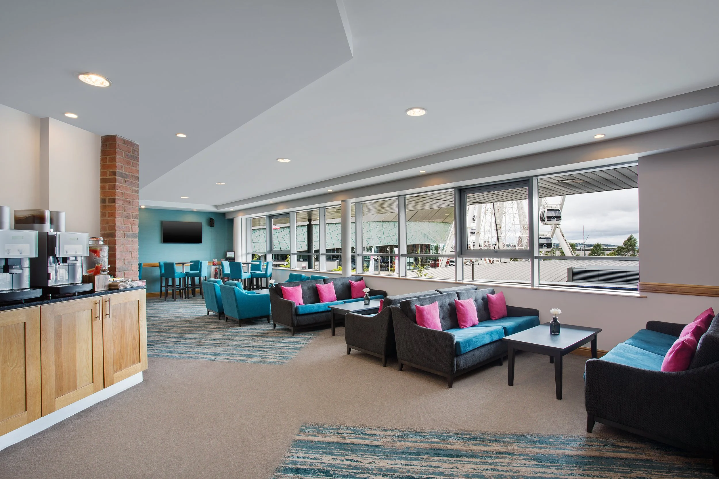 Breakout lounge area at Jurys Inn hotel in Liverpool