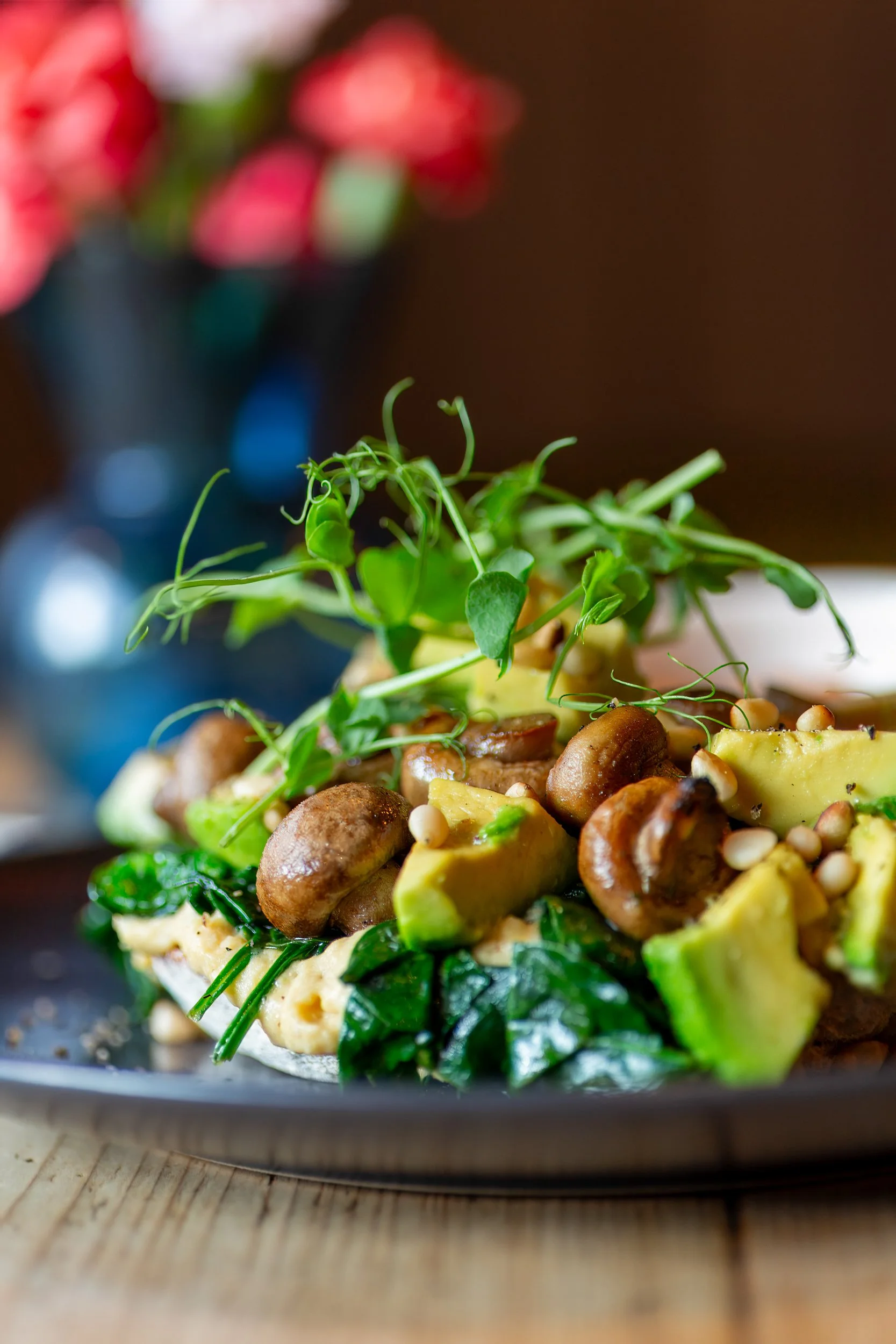 Vegan breakfast with sautéed mushrooms  – The Lion's Den Café, Haslemere, Surrey – Food Photography by Sequoia Studios