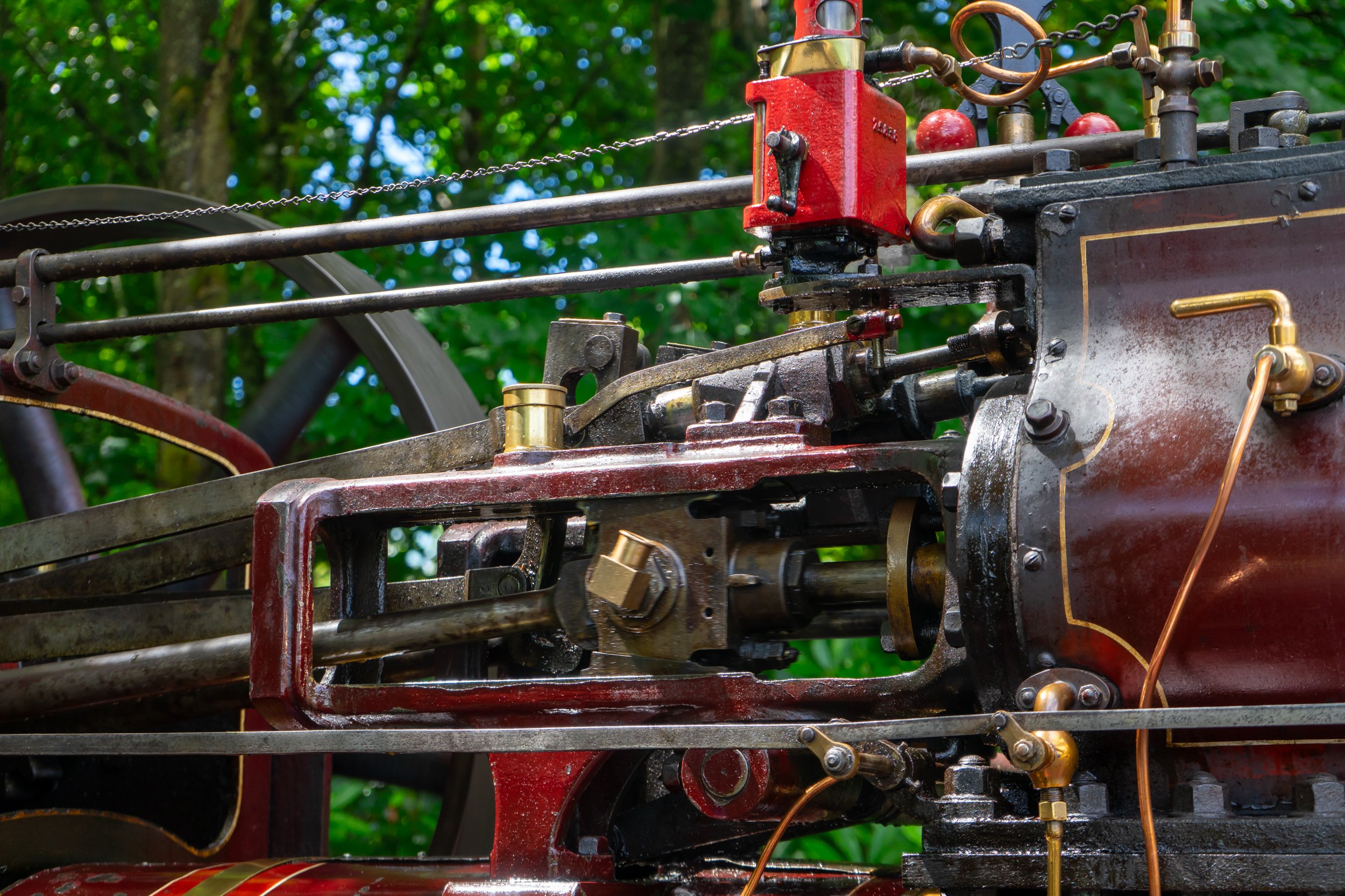 Steam-powered traction engine close up – Hollycombe Mega Model Weekend – Charitable Event Photography by Sequoia Studios