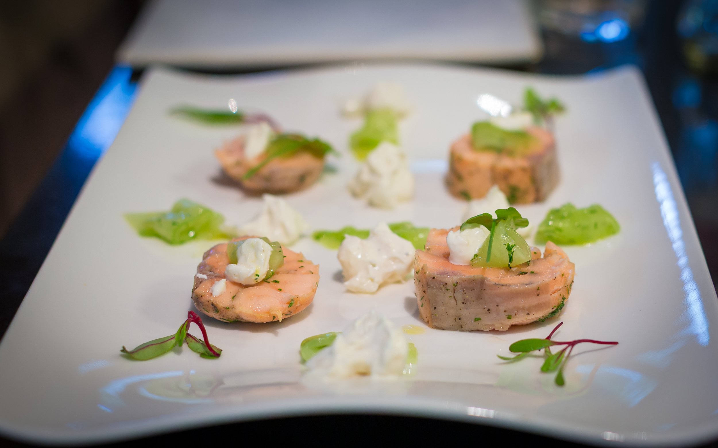 hand-made-salmon-ballotine-le-manoir-aux-qait-seasons.jpg