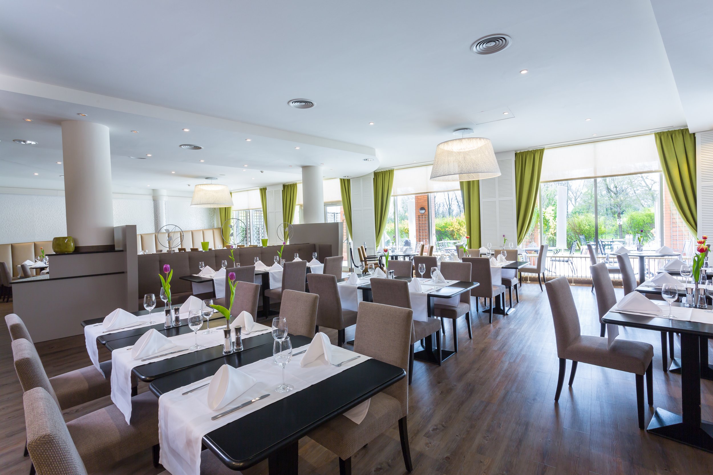 restaurant-017-hilton-garden-inn-vienna-austria.jpg