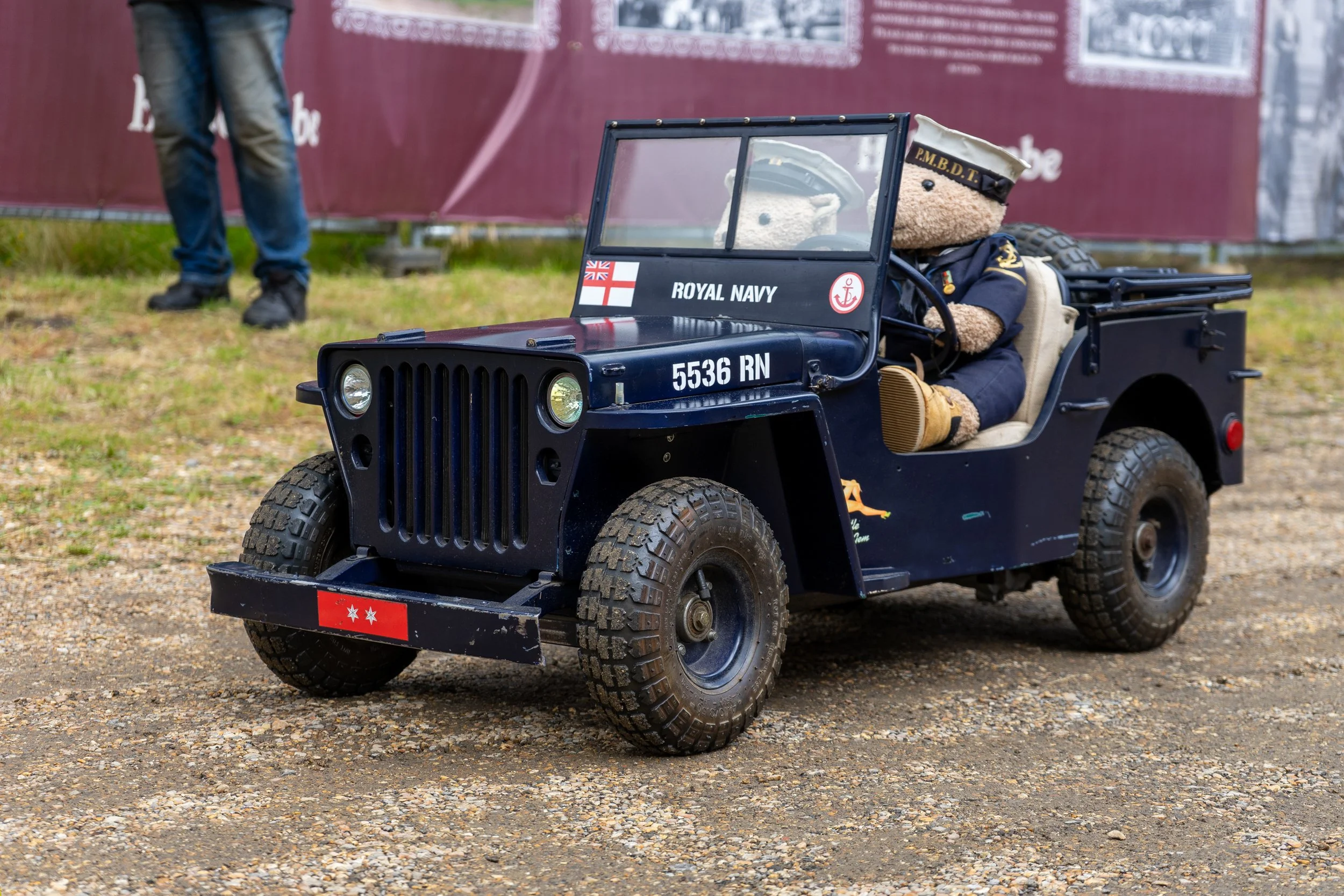 Miniature remote-controlled jeep in motion – Hollycombe Mega Model Weekend – Event Photography by Sequoia Studios