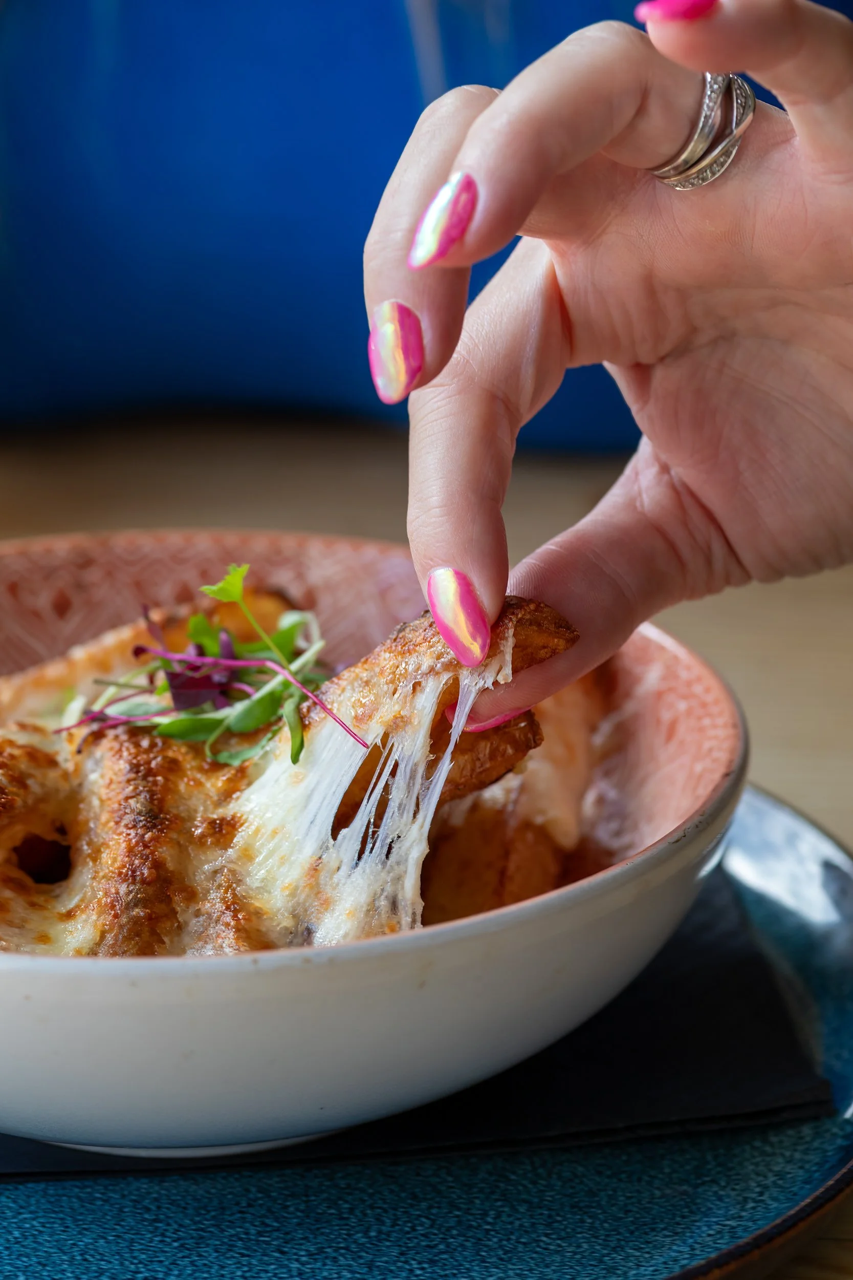 Cheesy chip pull shot