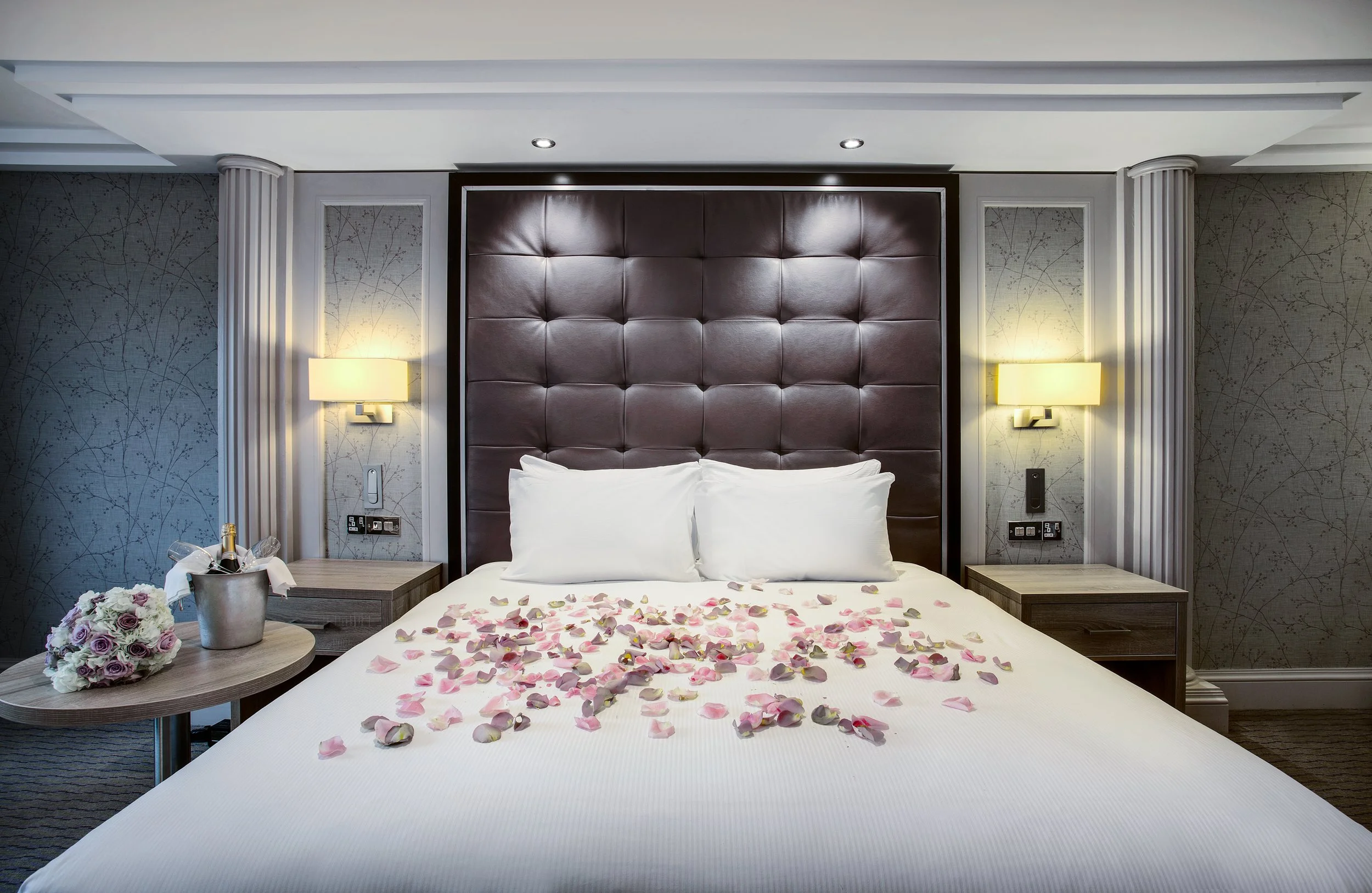 bridal-suite-0011-doubletree-hilton-glasgow-scotland.jpg
