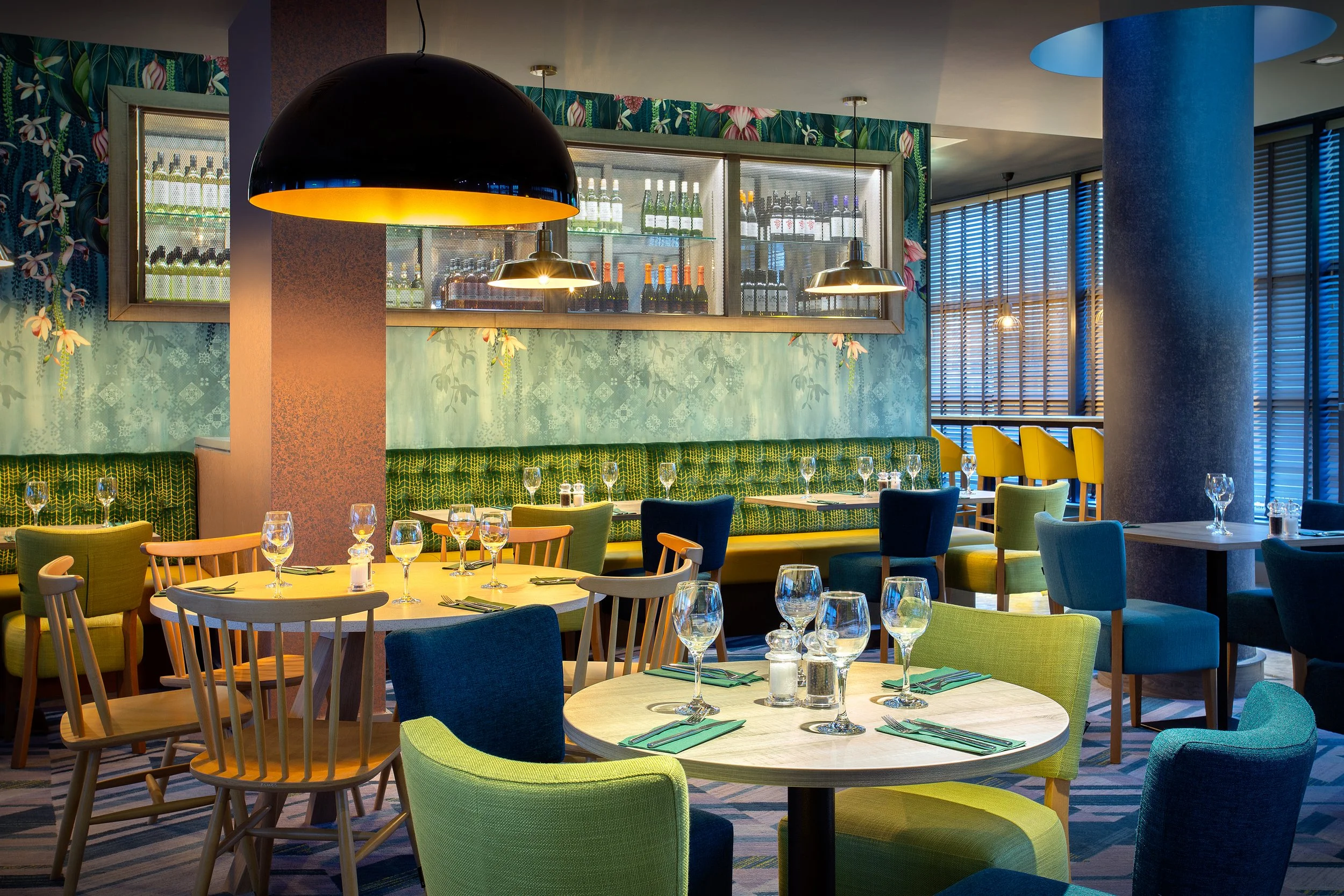 restaurant-tight-001-jurys-inn-swindon.jpg