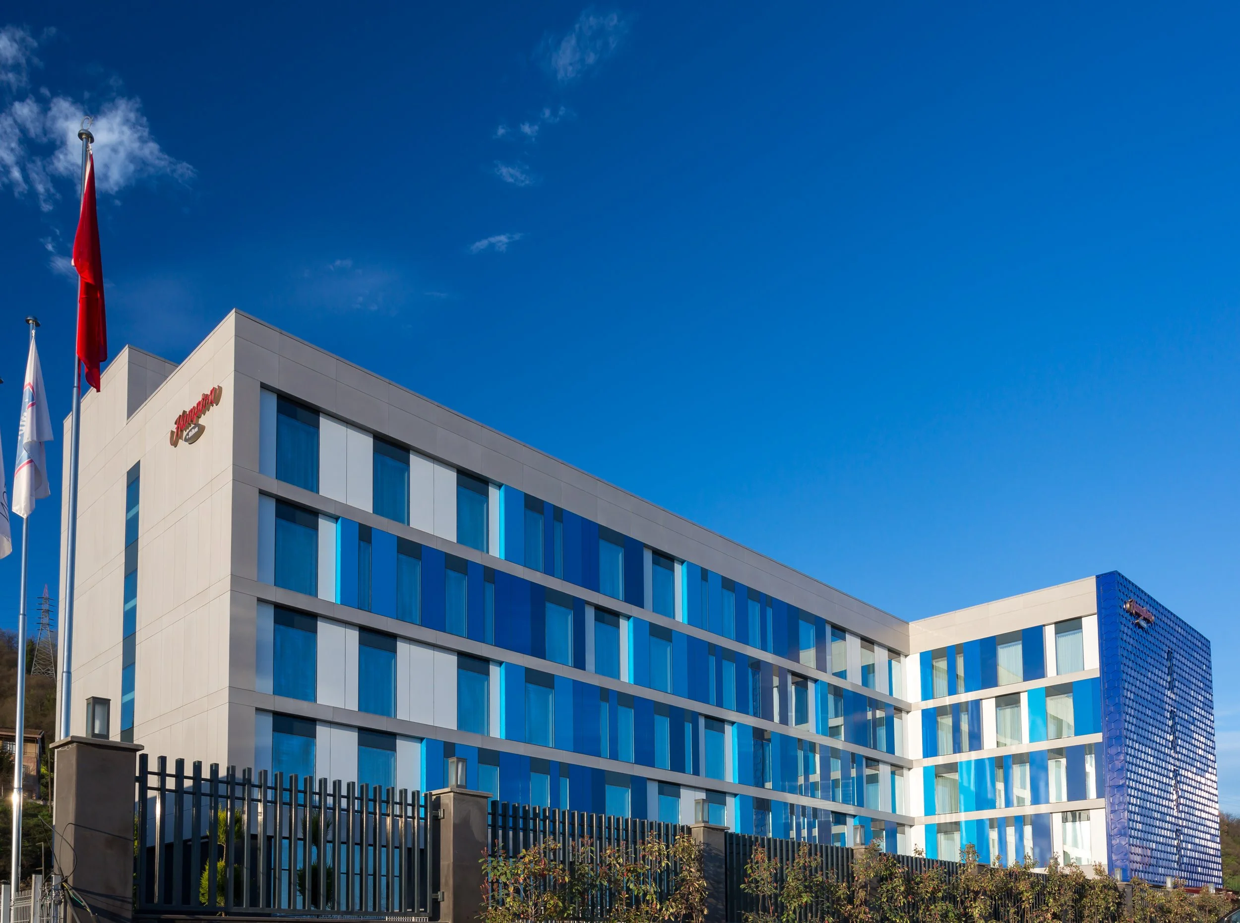 Daytime exterior of Hampton by Hilton hotel in Samsun, Turkey