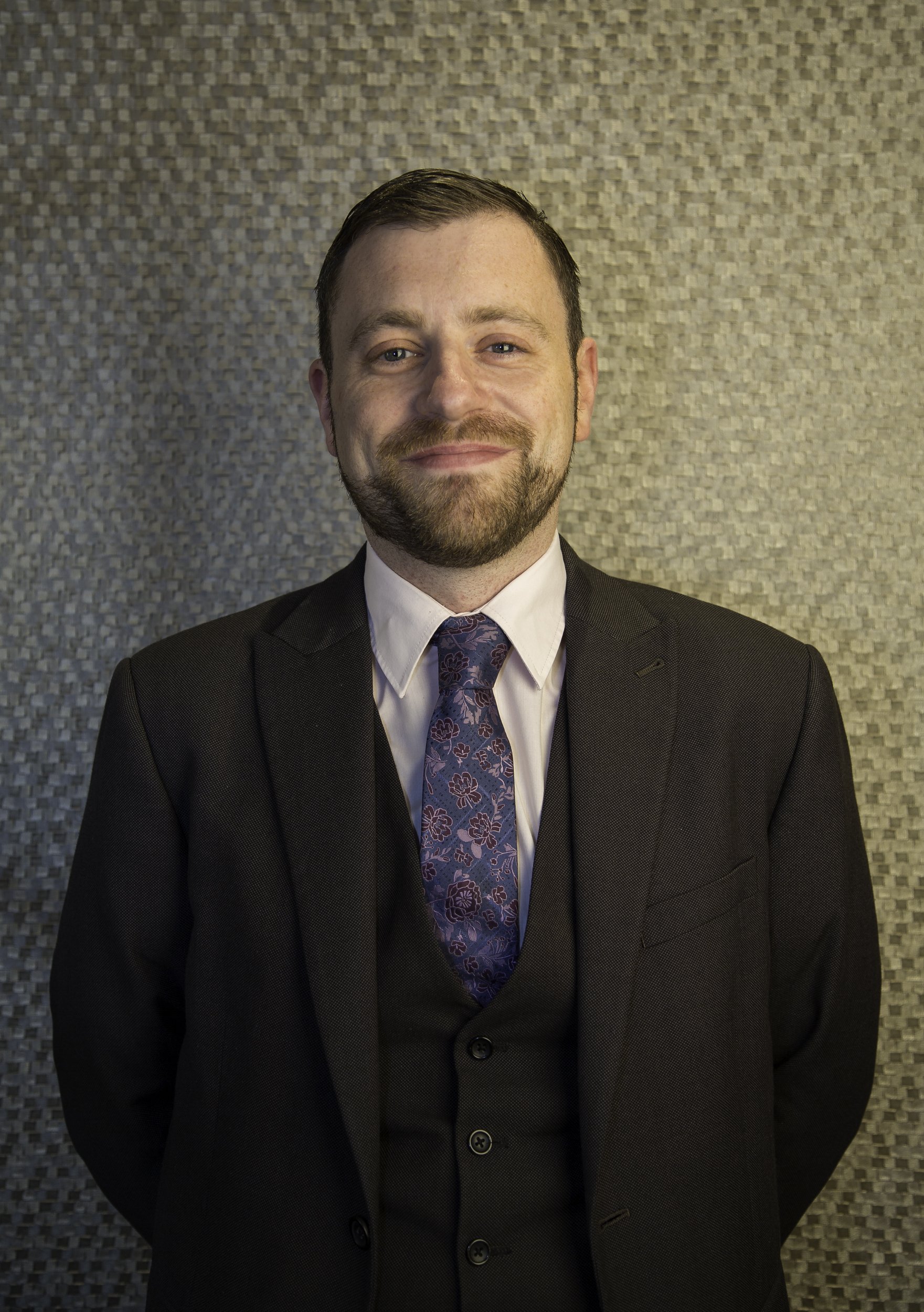 156_professional-linkedin-headshot-photographer-surrey.jpg