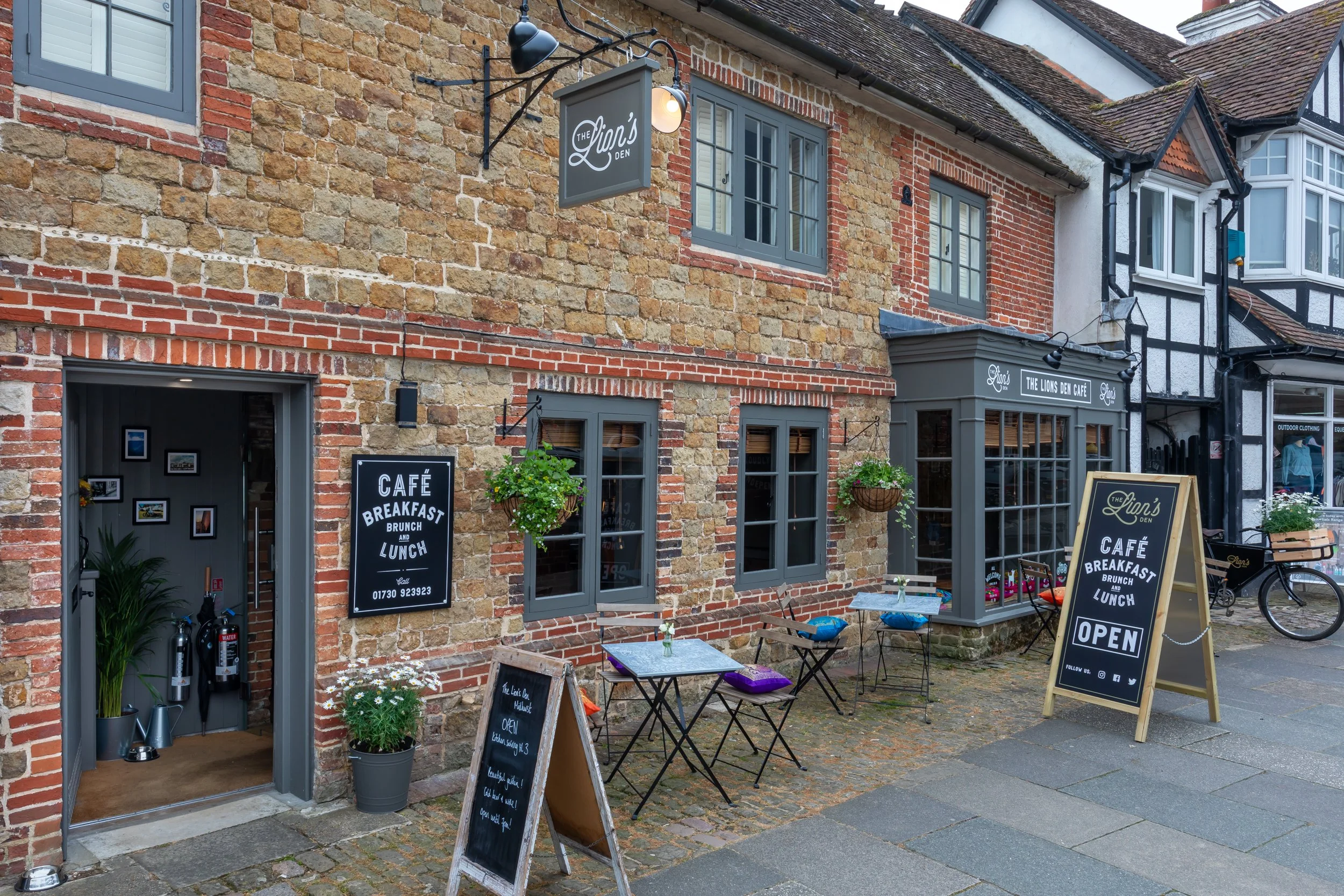 Exterior of The Lion's Den café in Midhurst, West Sussex