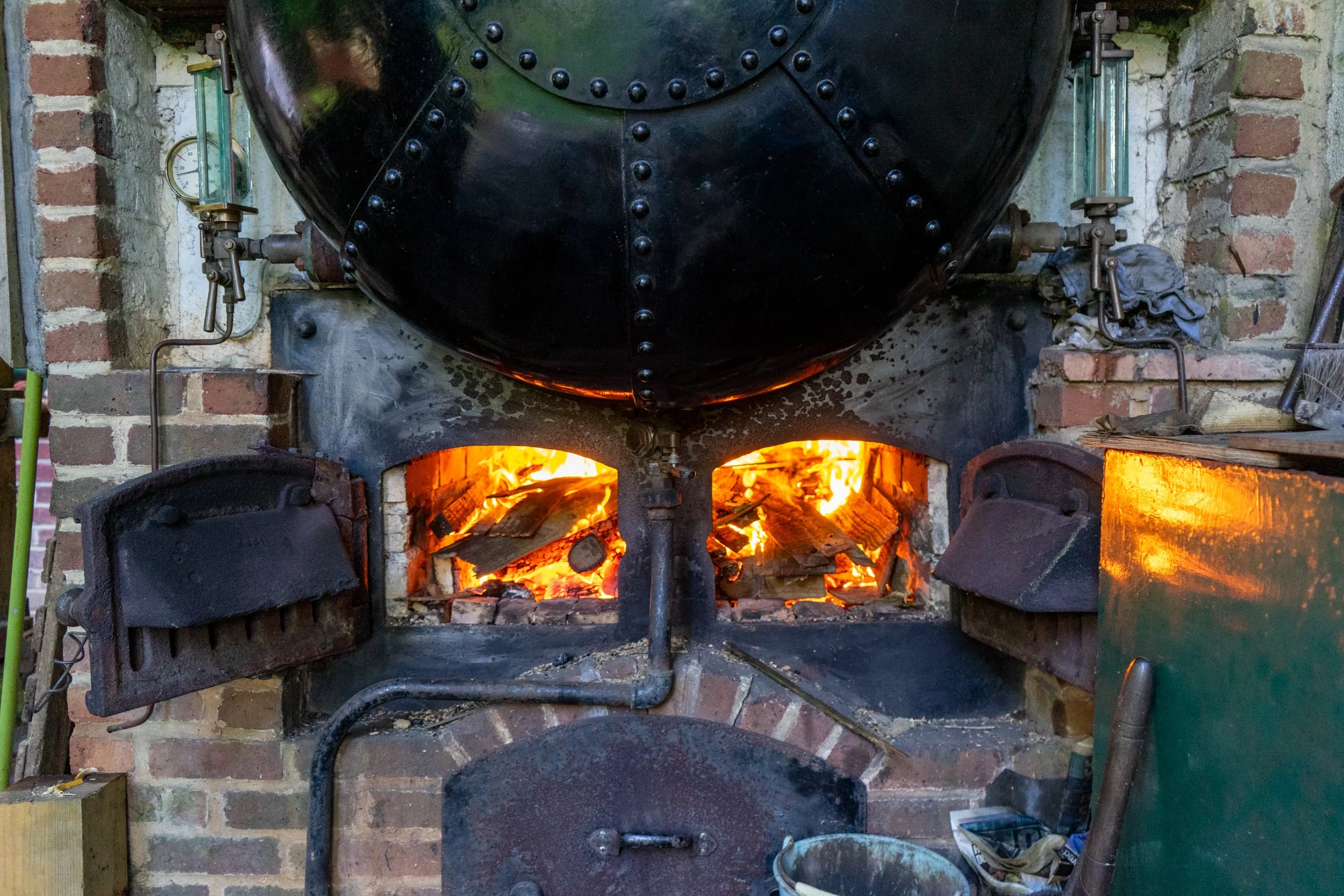 Steam-powered workshop engine – Hollycombe Steam In The Country – Event Photography by Sequoia Studios