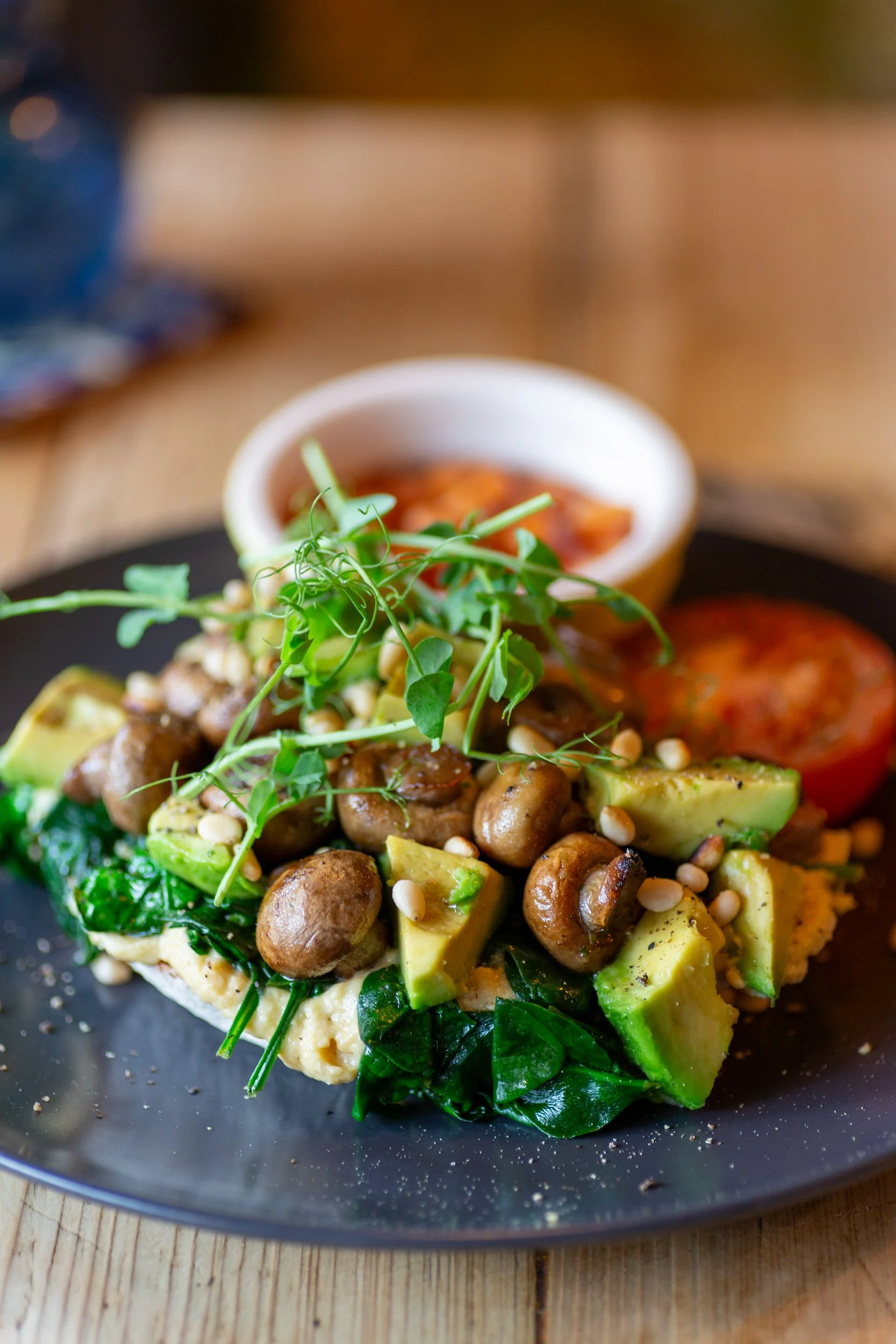 Vegan breakfast including baked beans  – The Lion's Den Café, Haslemere, Surrey – Food Photography by Sequoia Studios